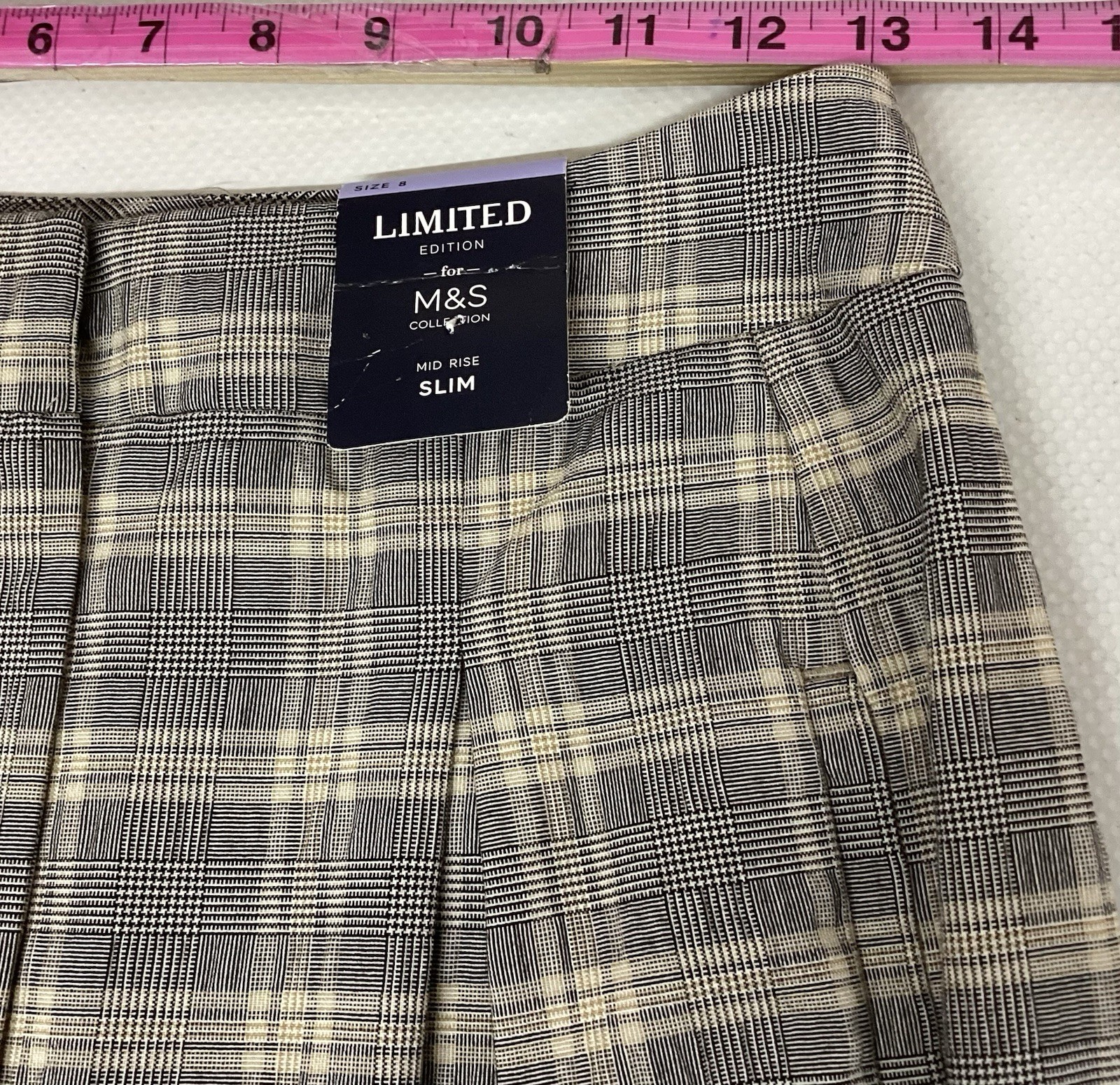 BNWT LADIES M&S SLIM ANKLE MID RISE GREY CHECK TROUSERS SIZE 8 (410D)