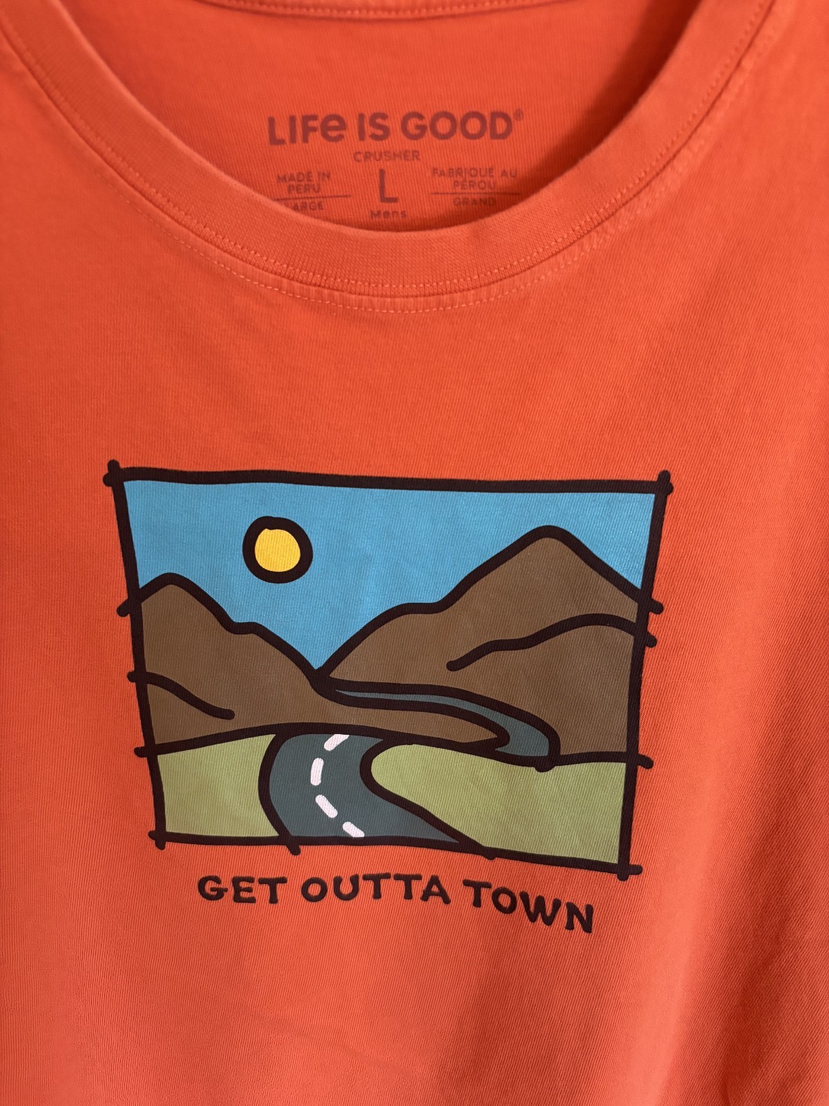 Life is Good Get Outta Town Large Orange Preowned Crusher T Shirt G6799