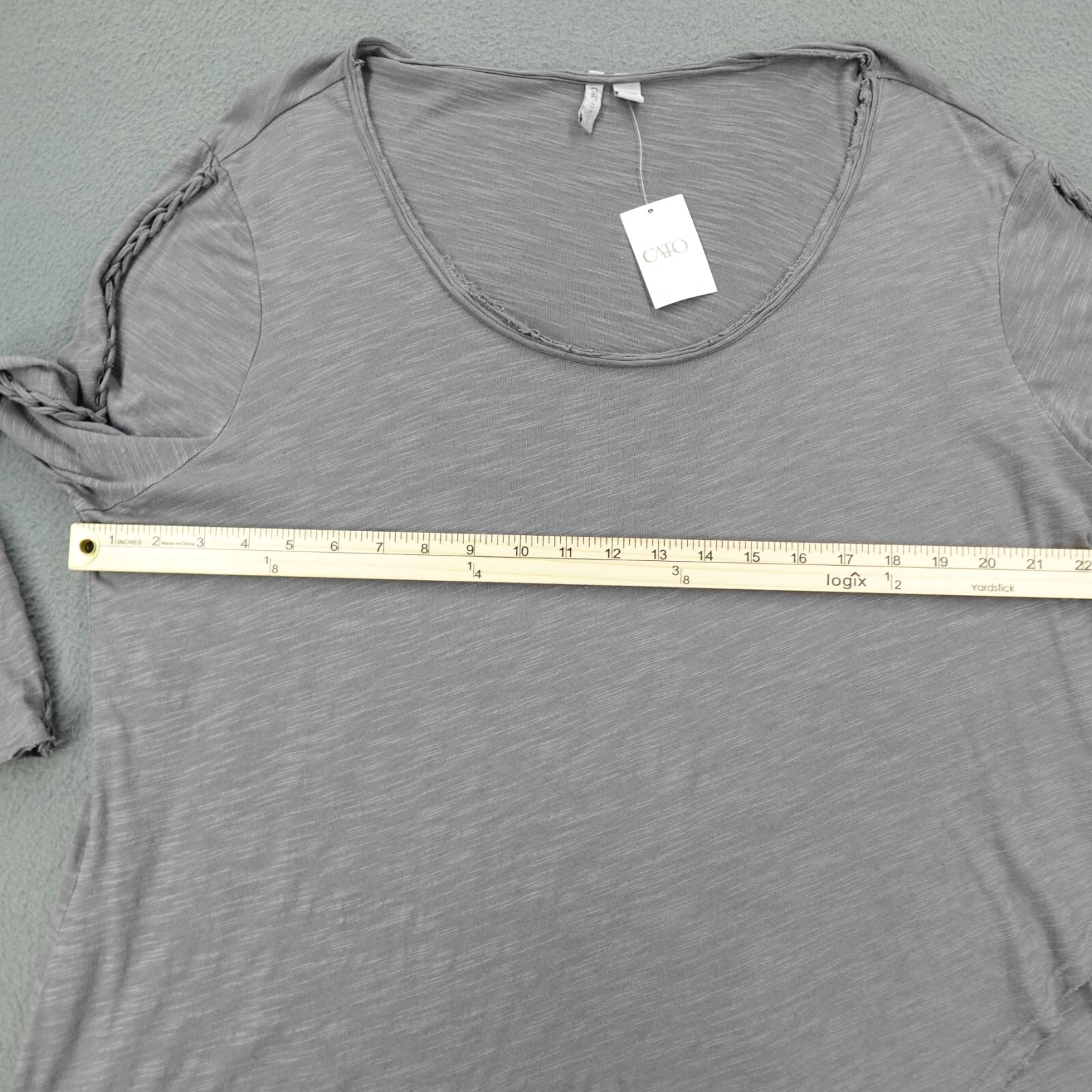 Cato Plus Sportswear Top Women’s Size 8/20W Gray Long Sleeve Bow Front NWT!