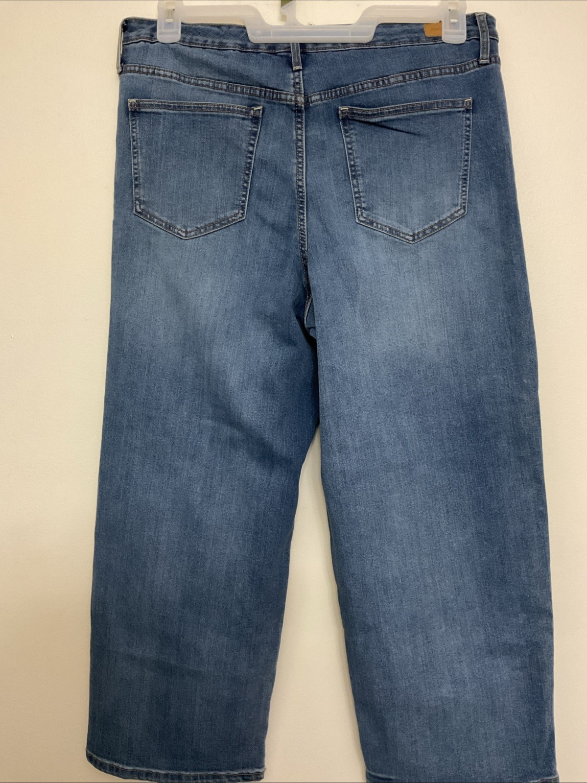 Skinnygirl Women’s Light Blue Wide Leg Crop HighRise Stretch Denim Jeans 32/14