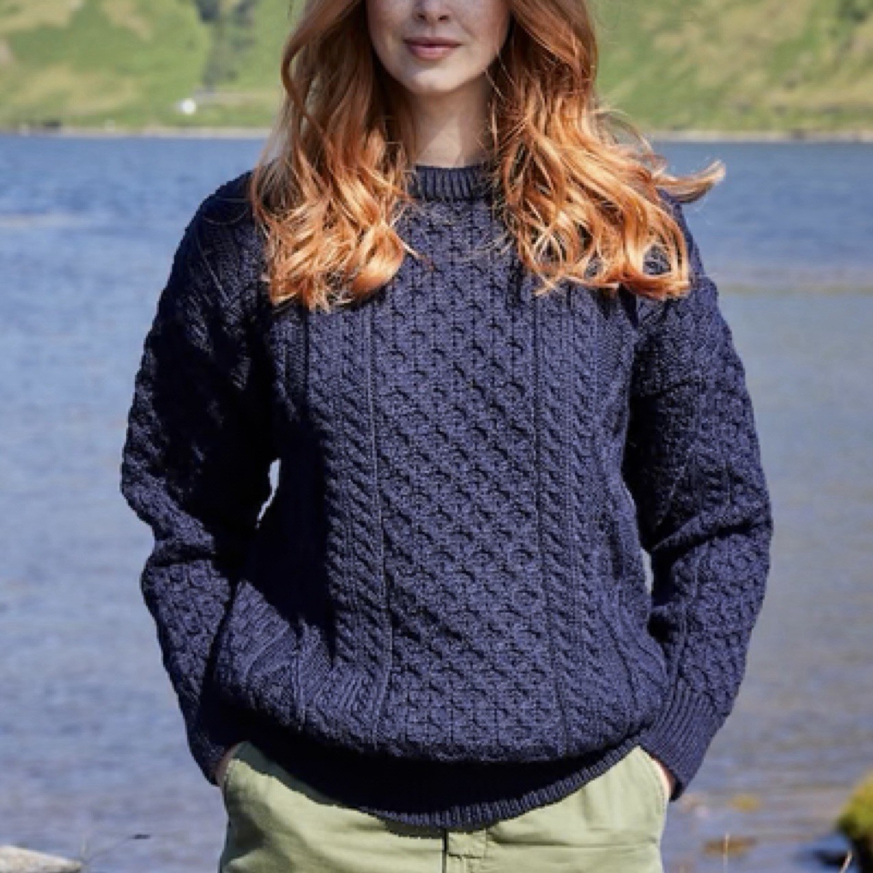 NEW The Irish Store Navy Blue Fisherman Lightweight Crewneck Heritage Sweater M