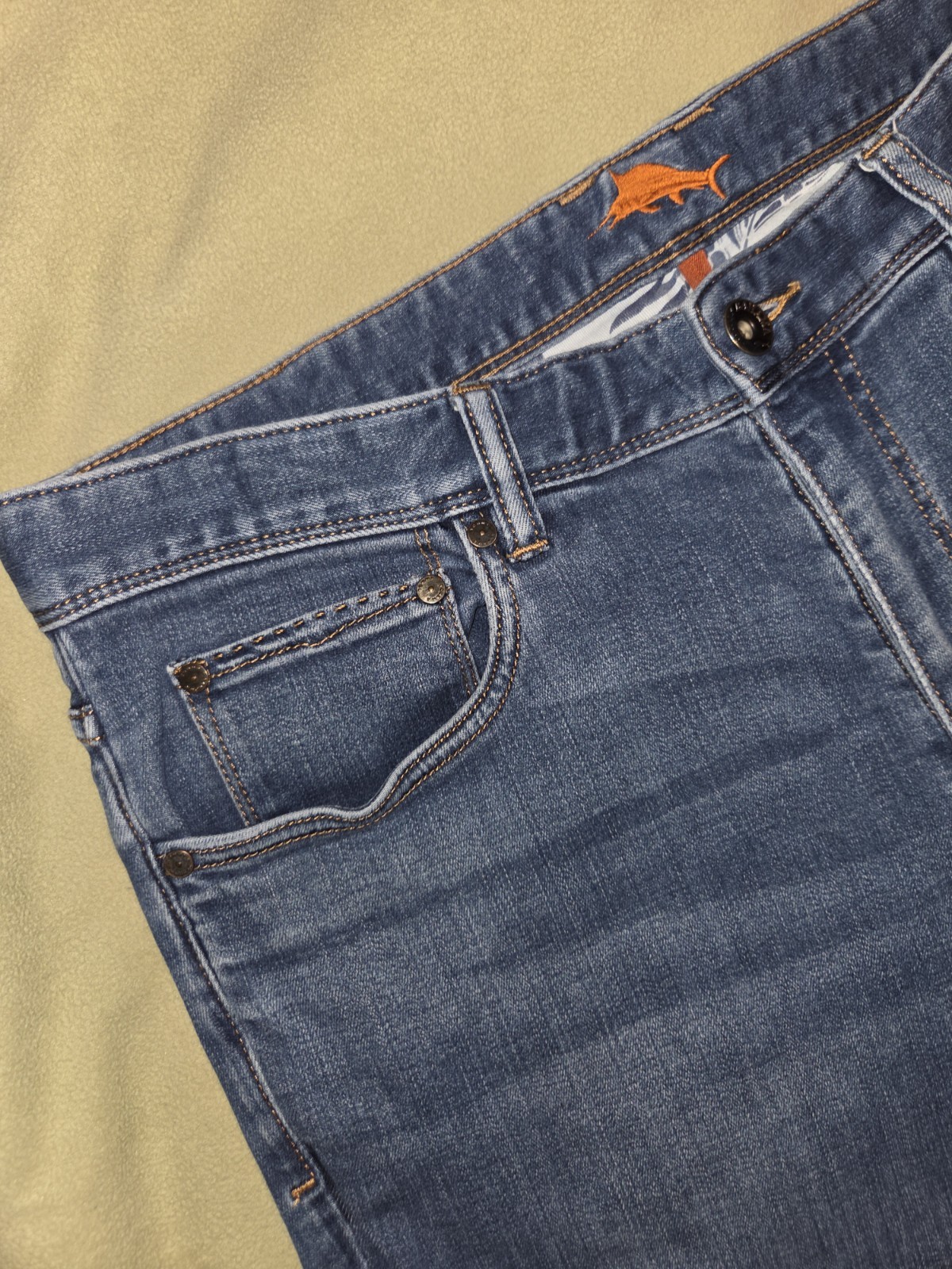 Tommy Bahama Antigua Cove Authentic Jeans – Blue Jeans, 34/32 Men’s Size