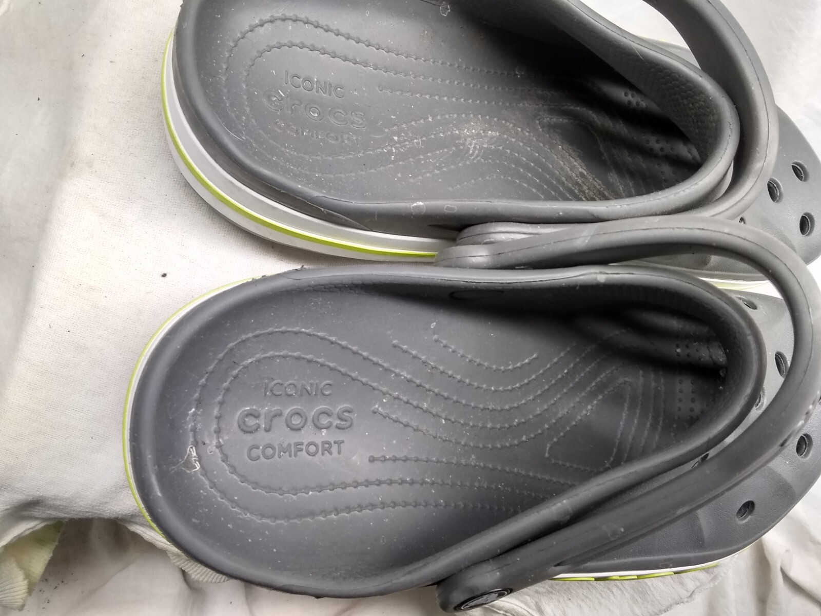 Crocs Women Men Clog Grey Bayaband Sandals Green Accent W10 M8 Great Condition