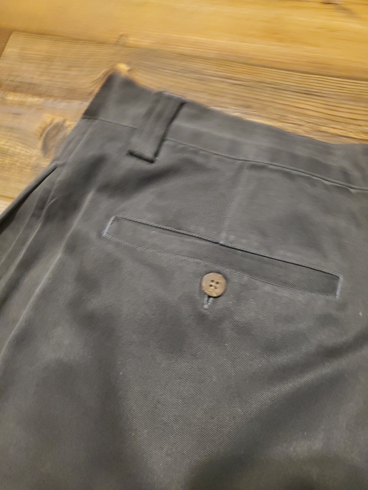 Tommy Bahama 100% Silk Mens Size 36 Pants Pleated Cuff