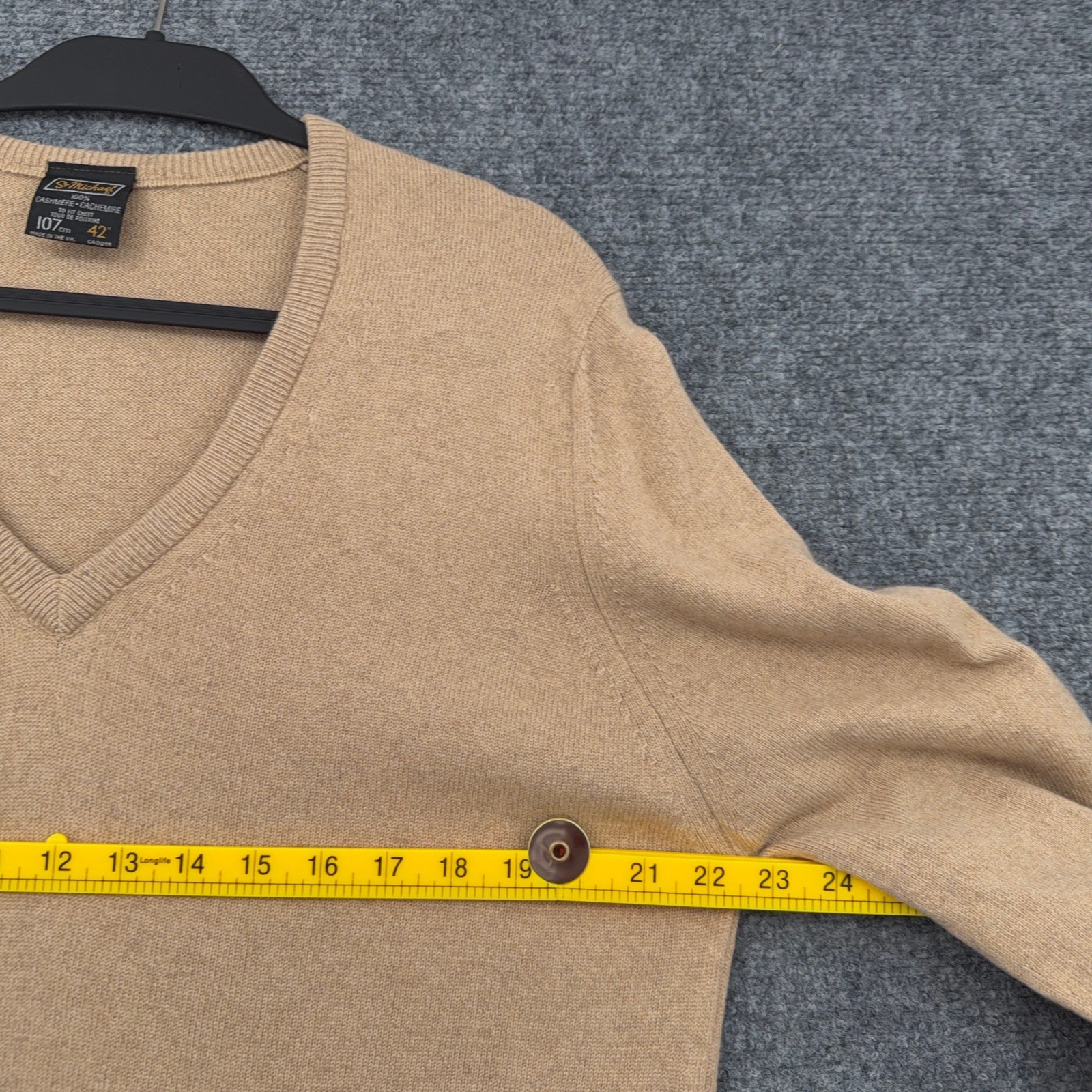 St Michael Mens 100% Cashmere V-Neck Sweater Tan Camel Made in UK Size 42 107cm
