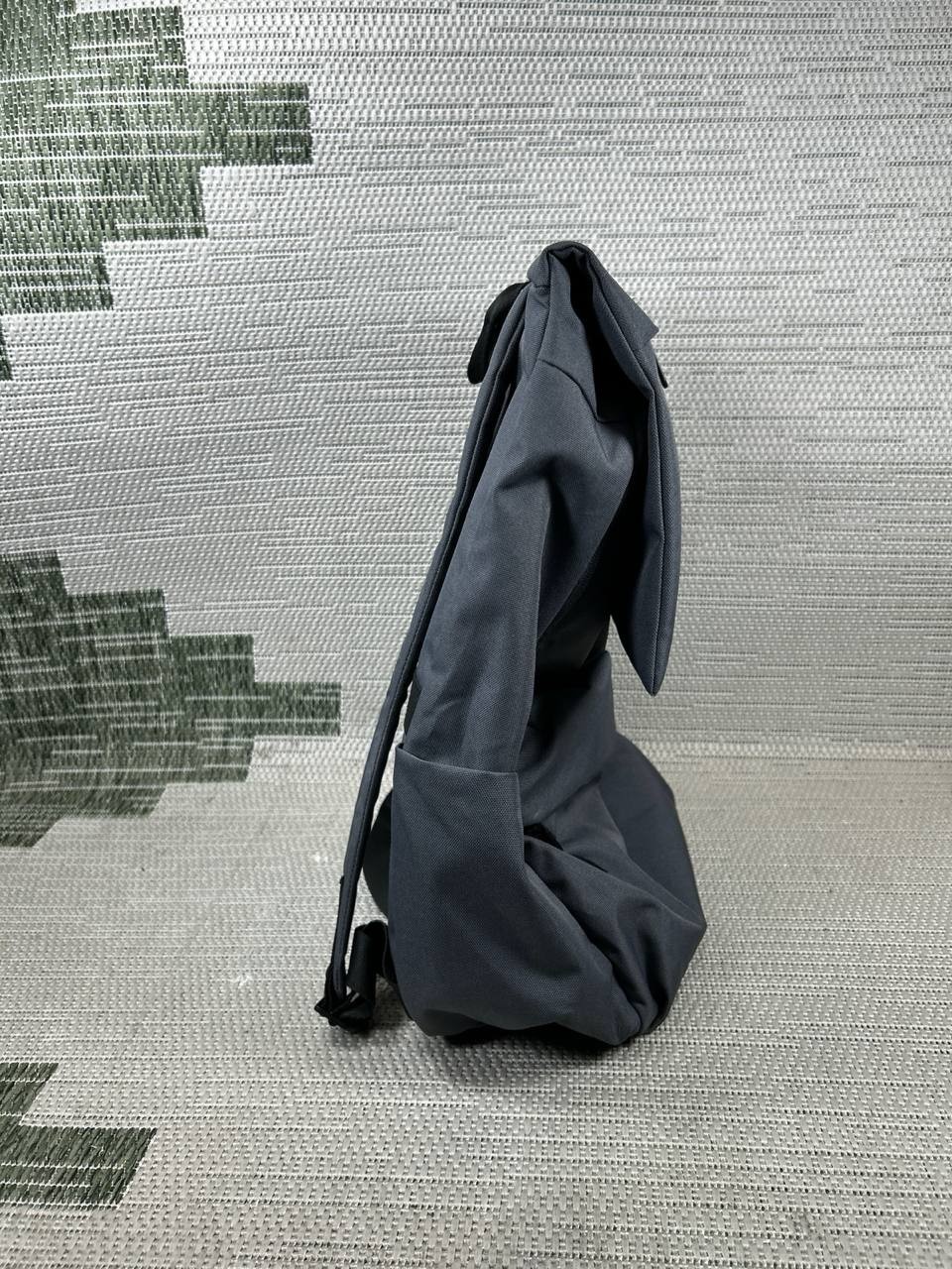 Everlane Backpack The ReNew Transit Charcoal Laptop Sleeve Adjustable Shoulder