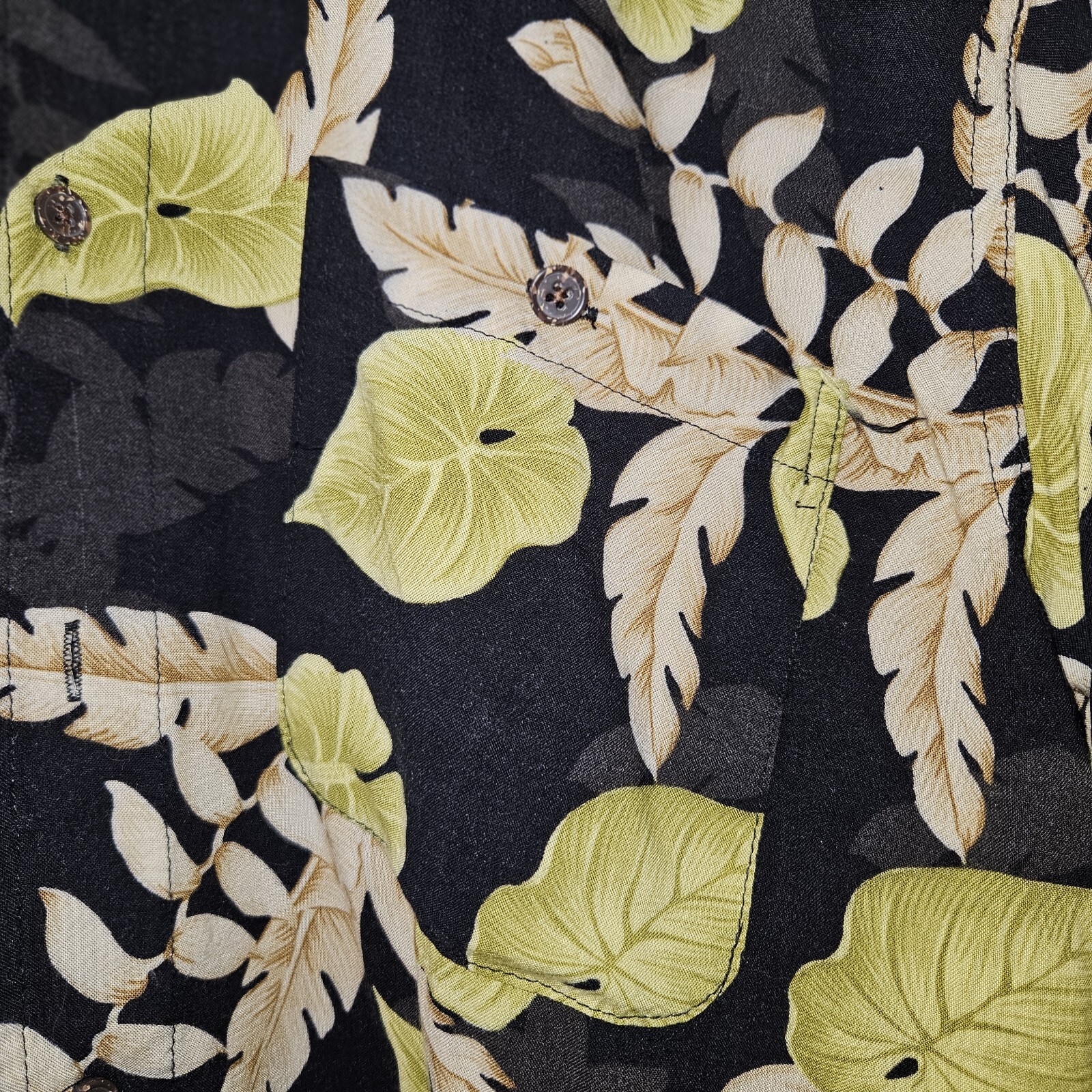 Falls Creek Black Floral Rayon Hawaiian Shirt Medium M Mens Short Sleeve Camp