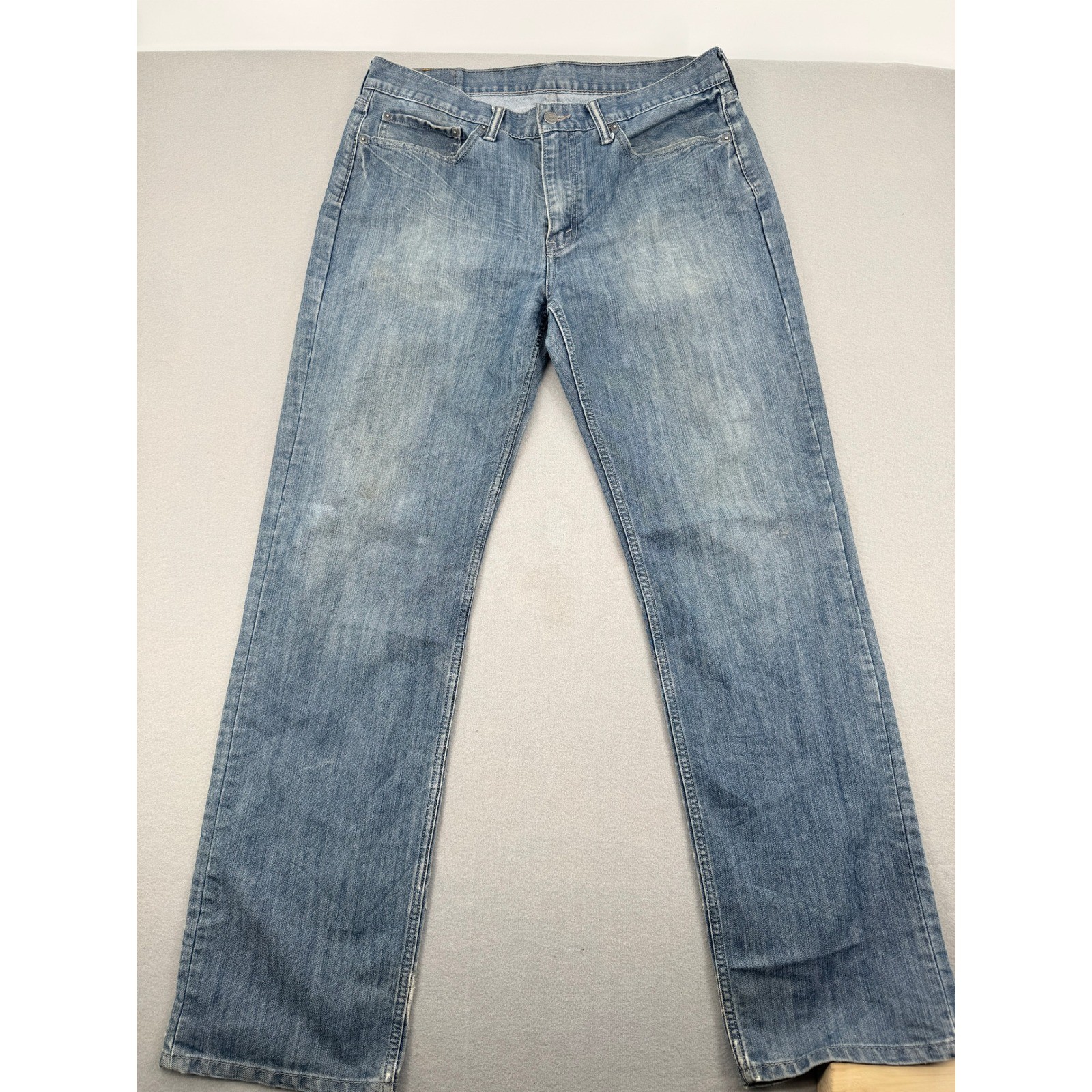 Distressed Levis 514 Classic Straight Fit Mens Jeans Blue Denim 35×34 (35×33)