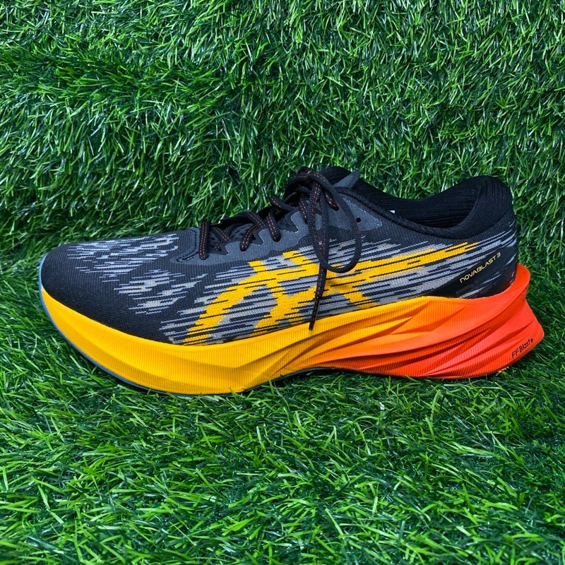 Asics Novablast 3 Men’s 12 Black Orange Running Athletic Sneakers Shoes 1945