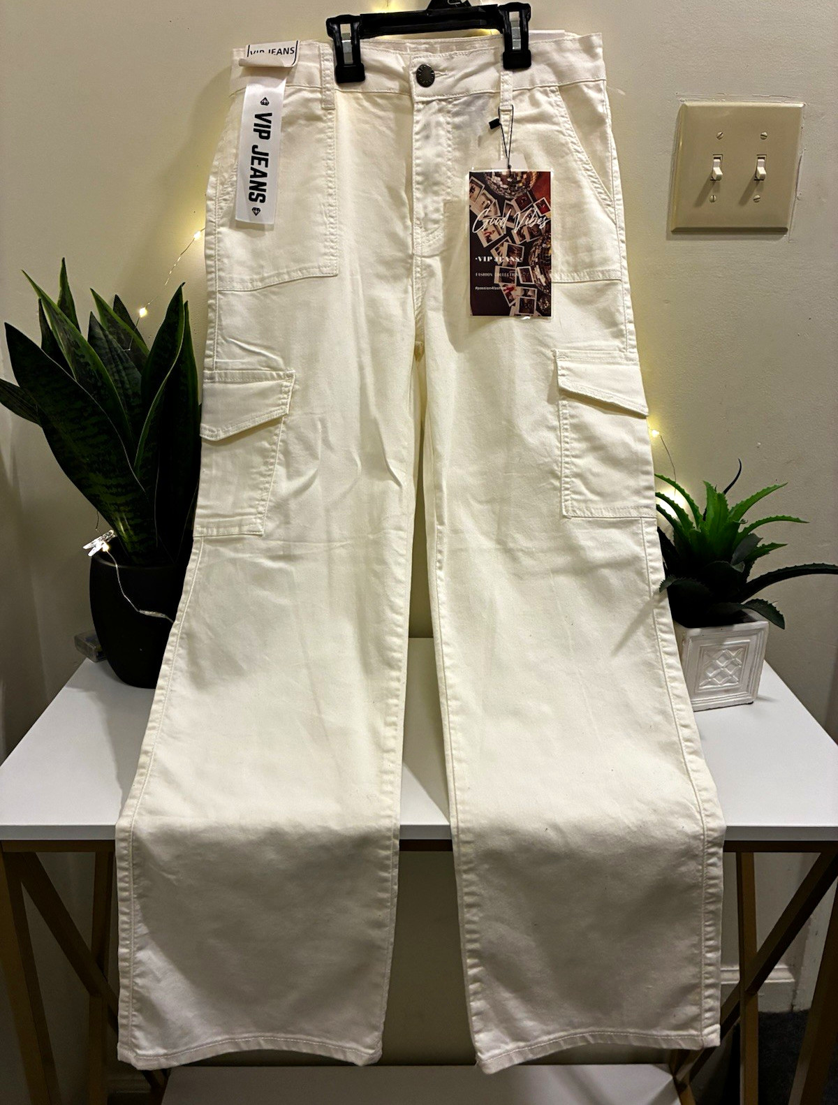 VIP Jeans Women’s White High Rise Wide-Leg Cargo Denim Pants w/ Pockets Sz 11/12