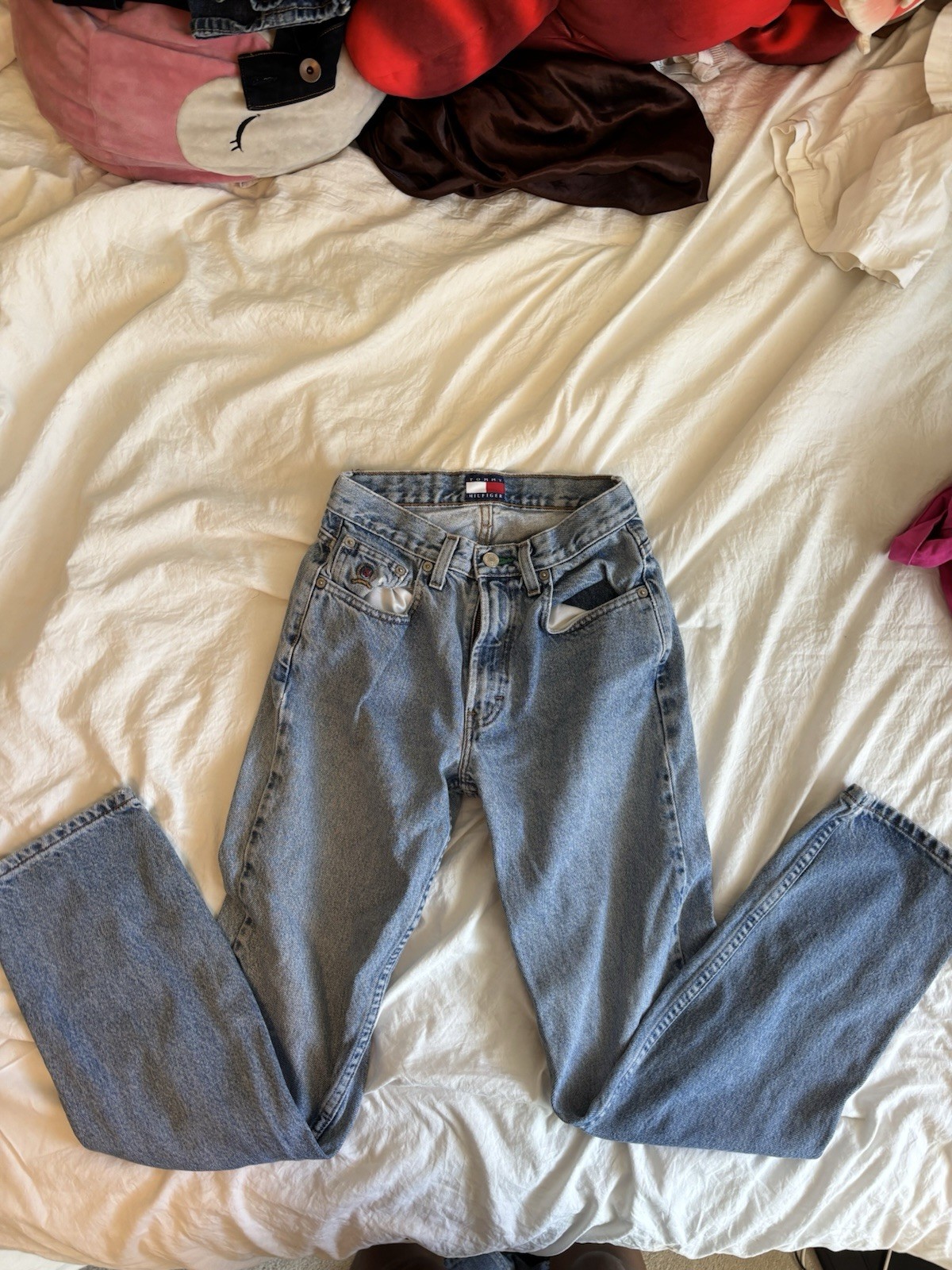 Tommy Hilfiger Women’s Light Wash Blue Straight Denim Jeans 5-Pocket Logo