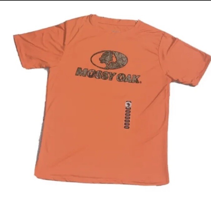 Men’s Real Tree, Mossy Oak , Or Unbranded T-shirts size S, M, L, or XL
