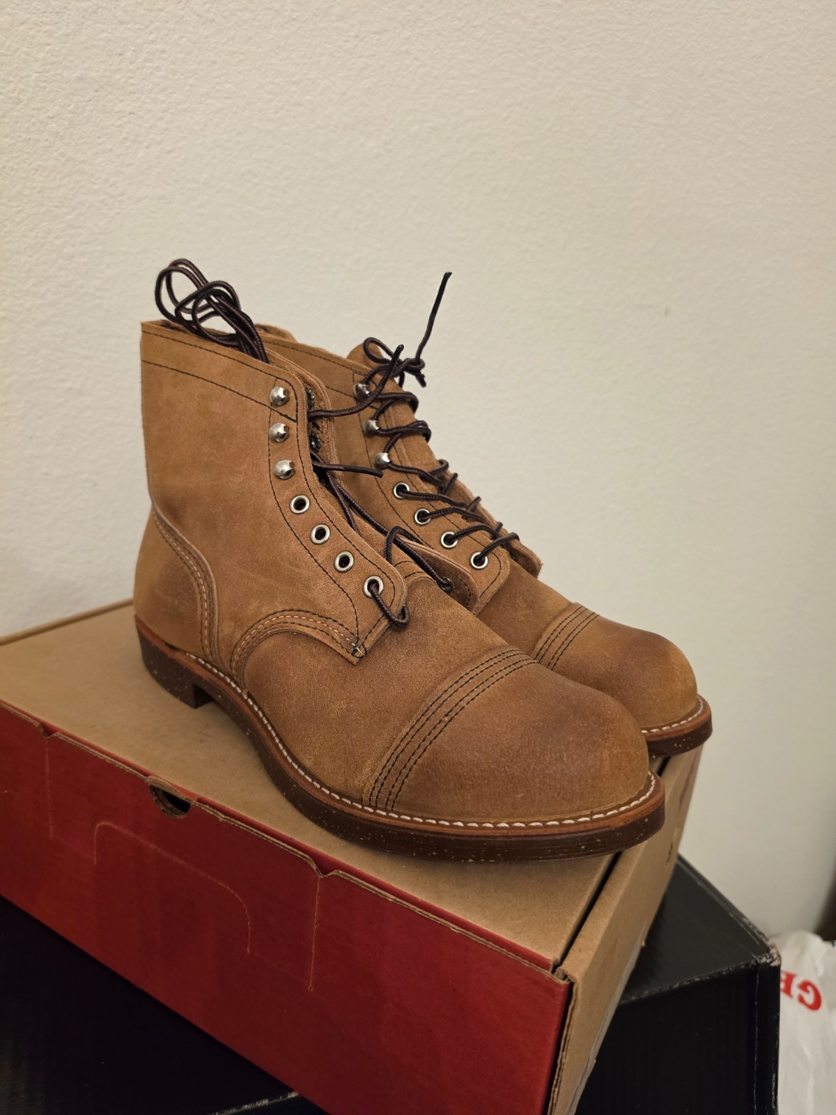 Red Wing Iron Ranger 8113 Hawthorne Muleskinner Roughout Boots Men’s 9 D