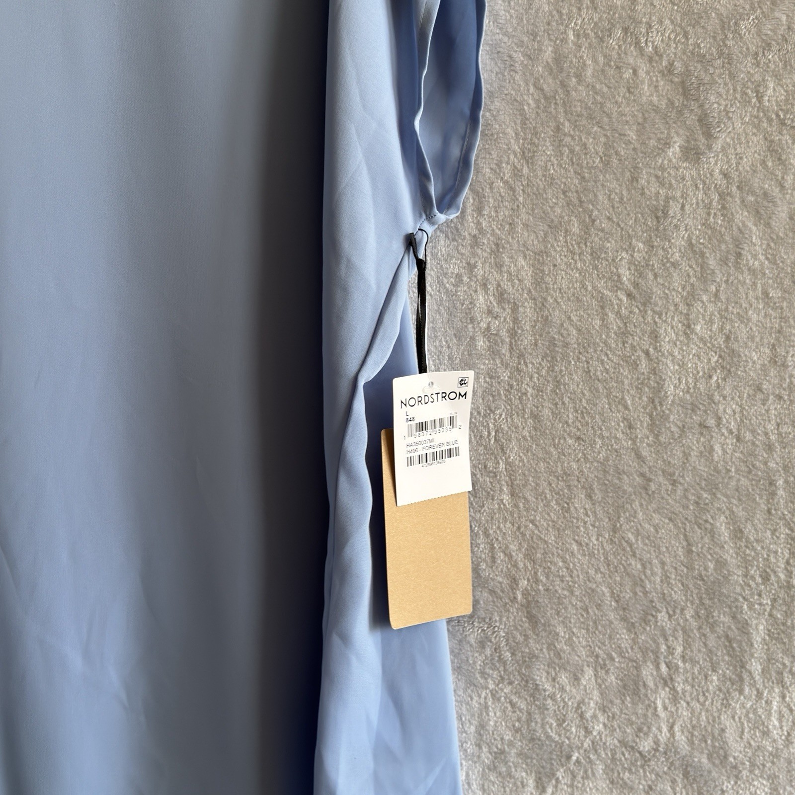 Halogen Women’s Light Blue Mock Neck Blouse Cap Sleeve Keyhole Back Size L NWT