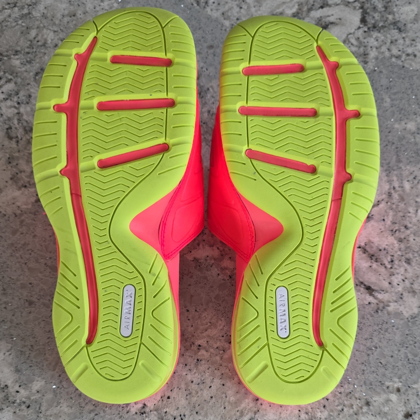 Vintage Nike LeBron James Air Max Slide Hyper Punch / Volt Cushion Men’s US 10