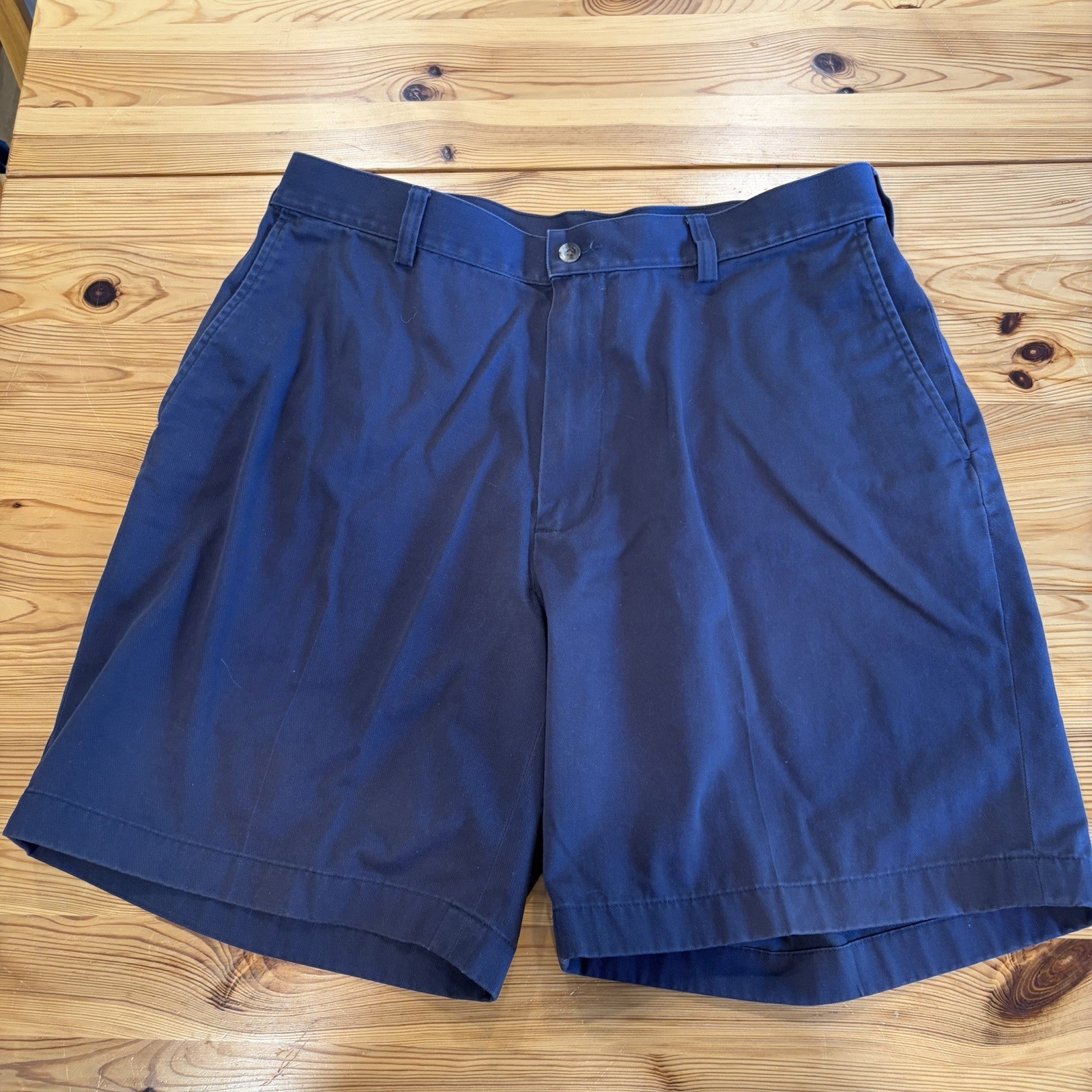 Jos. A. Bank Shorts Mens 36 Navy Traveler’s Collection Chino Preppy