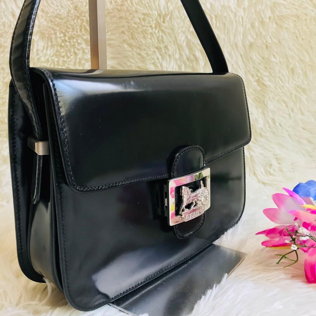 CELINE Black Leather Shoulder Bag Horse Carriage Hardware Flap Vintage Authentic