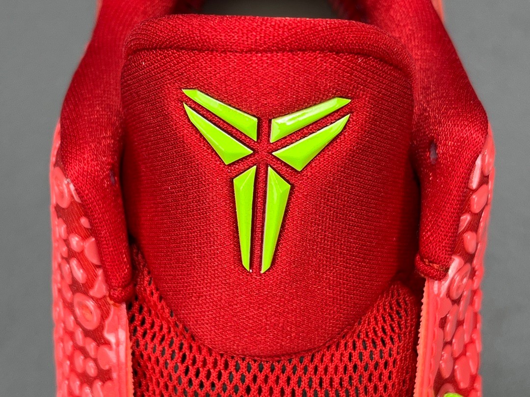 KoBe6 Protro Reverse Grinch FV4921-600