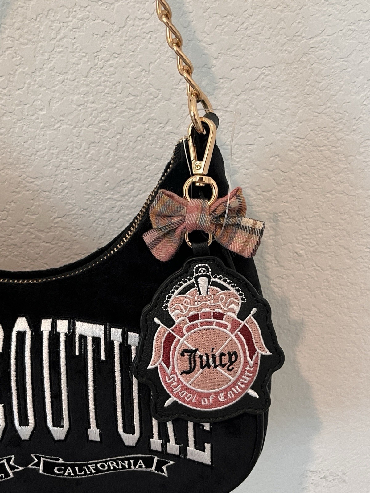 Juicy Couture Black Logo Crescent Shoulder Bag Gold Chain Strap Charm Zip