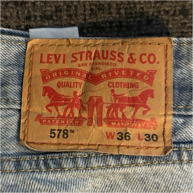 Levi’s 578 Men’s Straight Fit Light Wash Blue Denim Jeans 5-Pocket
