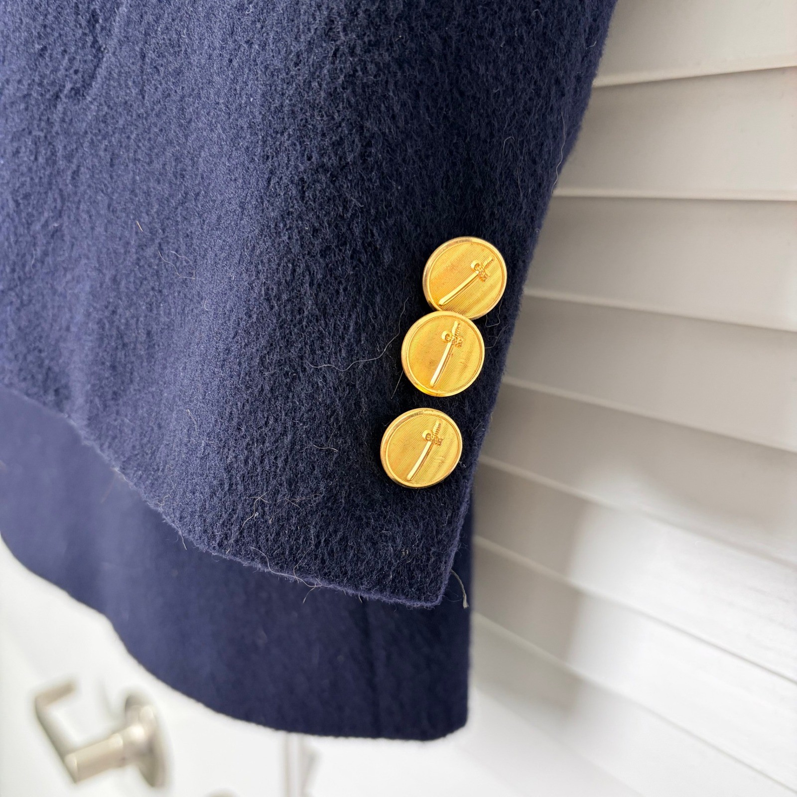 Gieves & Hawkes Savile Row Navy Blue 100% Cashmere Blazer Gold Buttons 43L