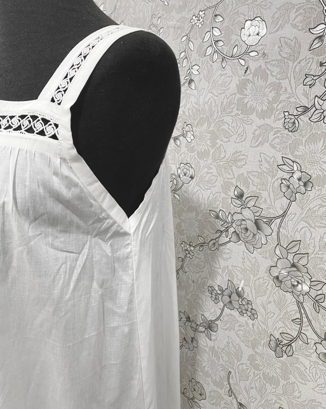 SoieRose White Victorian Cotton Nightgown – SR-1193 – Sleeveless Vintage Nightie