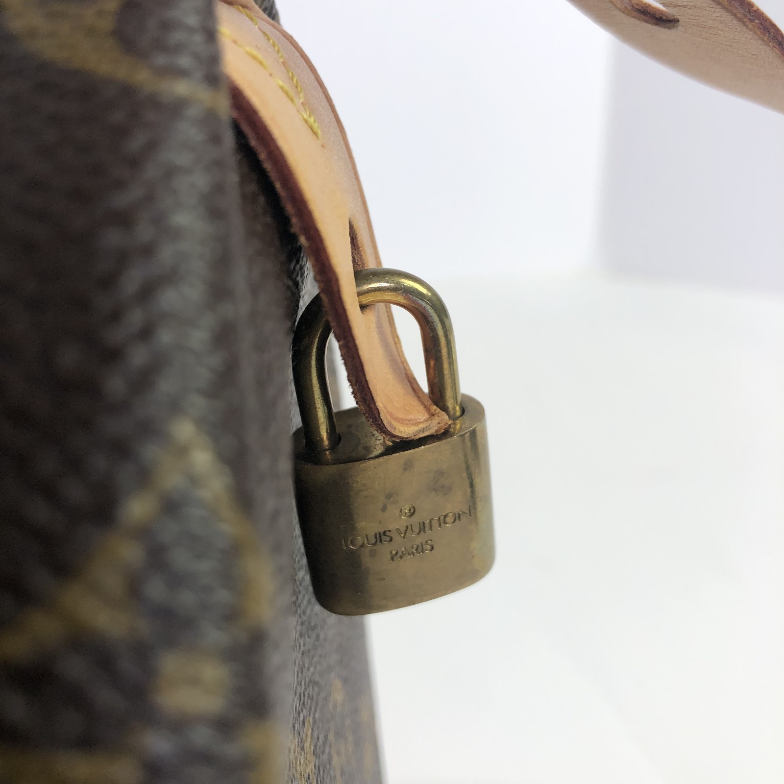 Louis Vuitton Monogram Speedy 25 Handbag Padlock/Keys Brown Made In US 2018