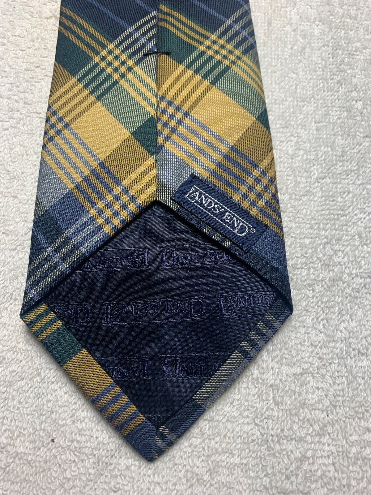 LANDS END MENS TIE BLUE BLACK GOLD 3.75 X 59