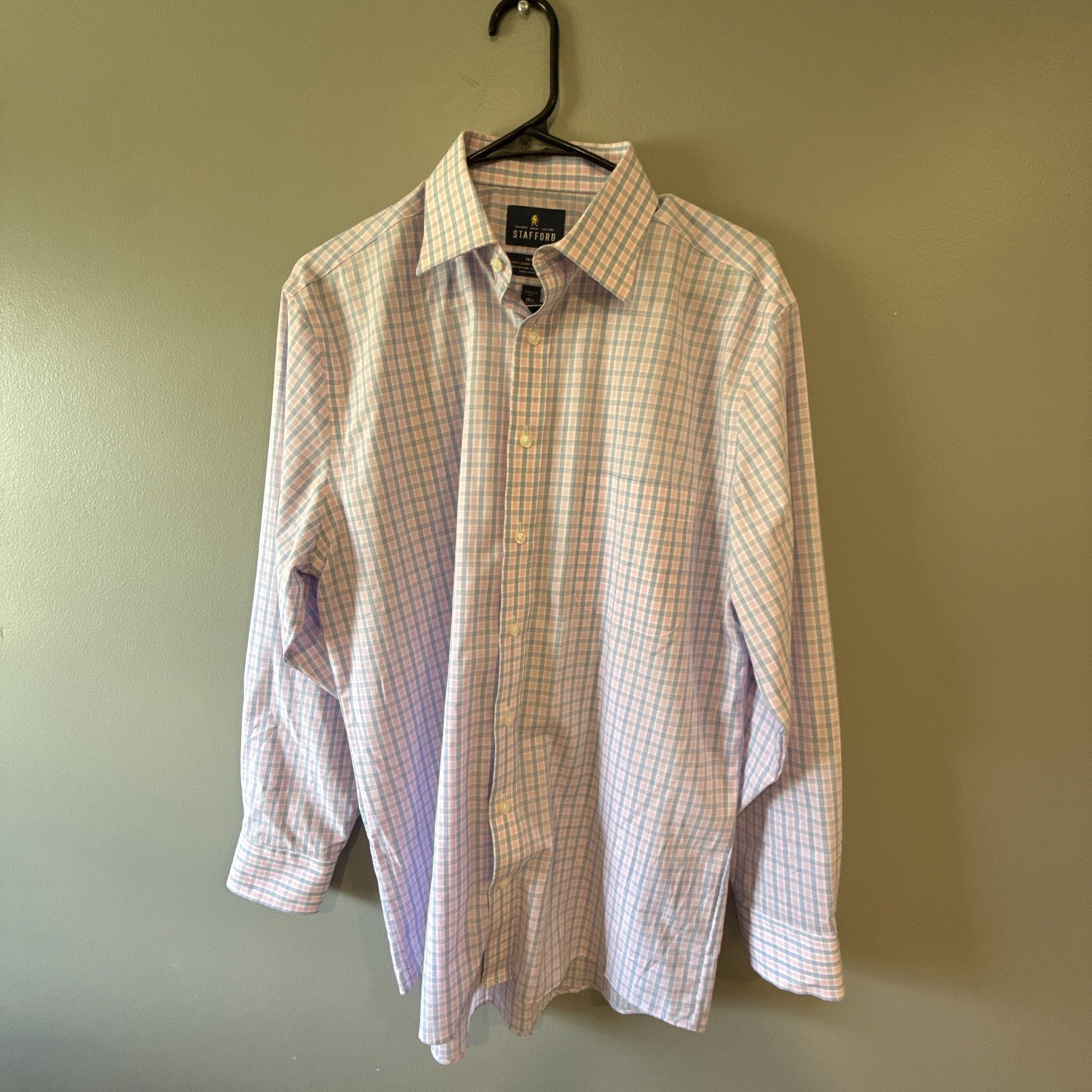 Stafford Travel Easy Care Stretch Pink/Blue Check Dress Shirt 15.5 32-33