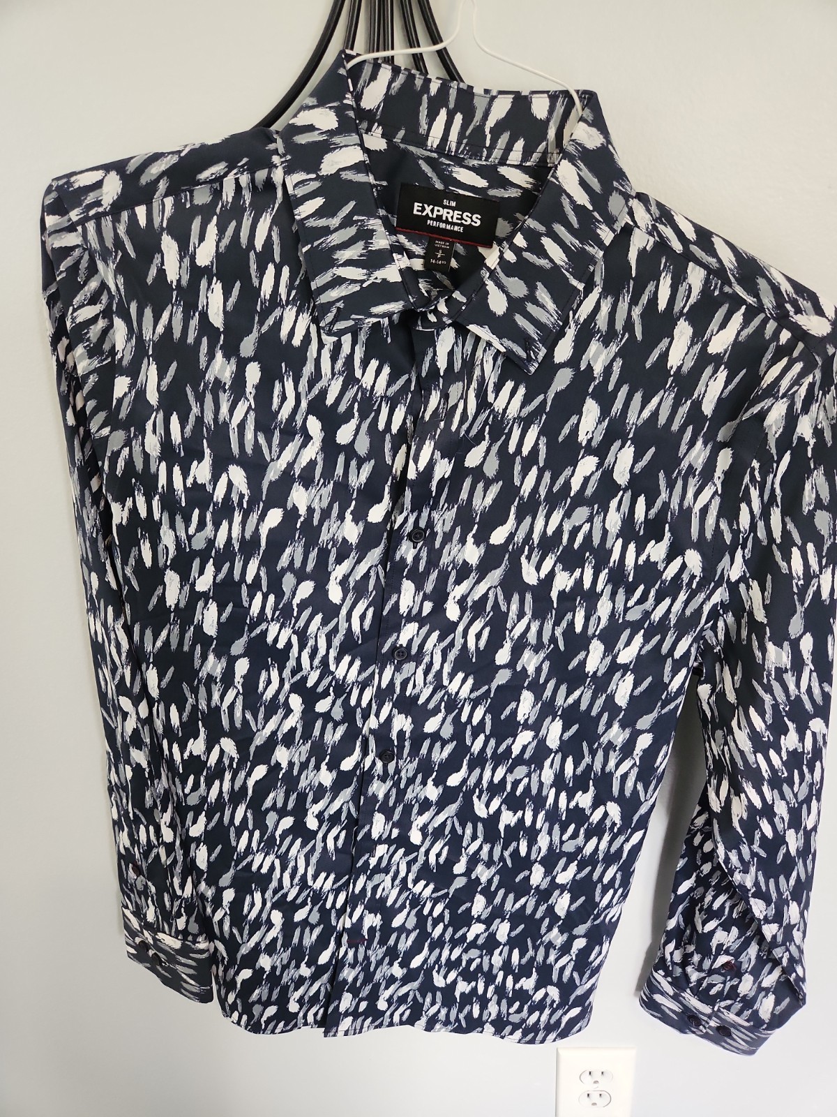 Men’s Dress Shirts Size Small/Medium Assorted Colors Express Stafford Homecoming