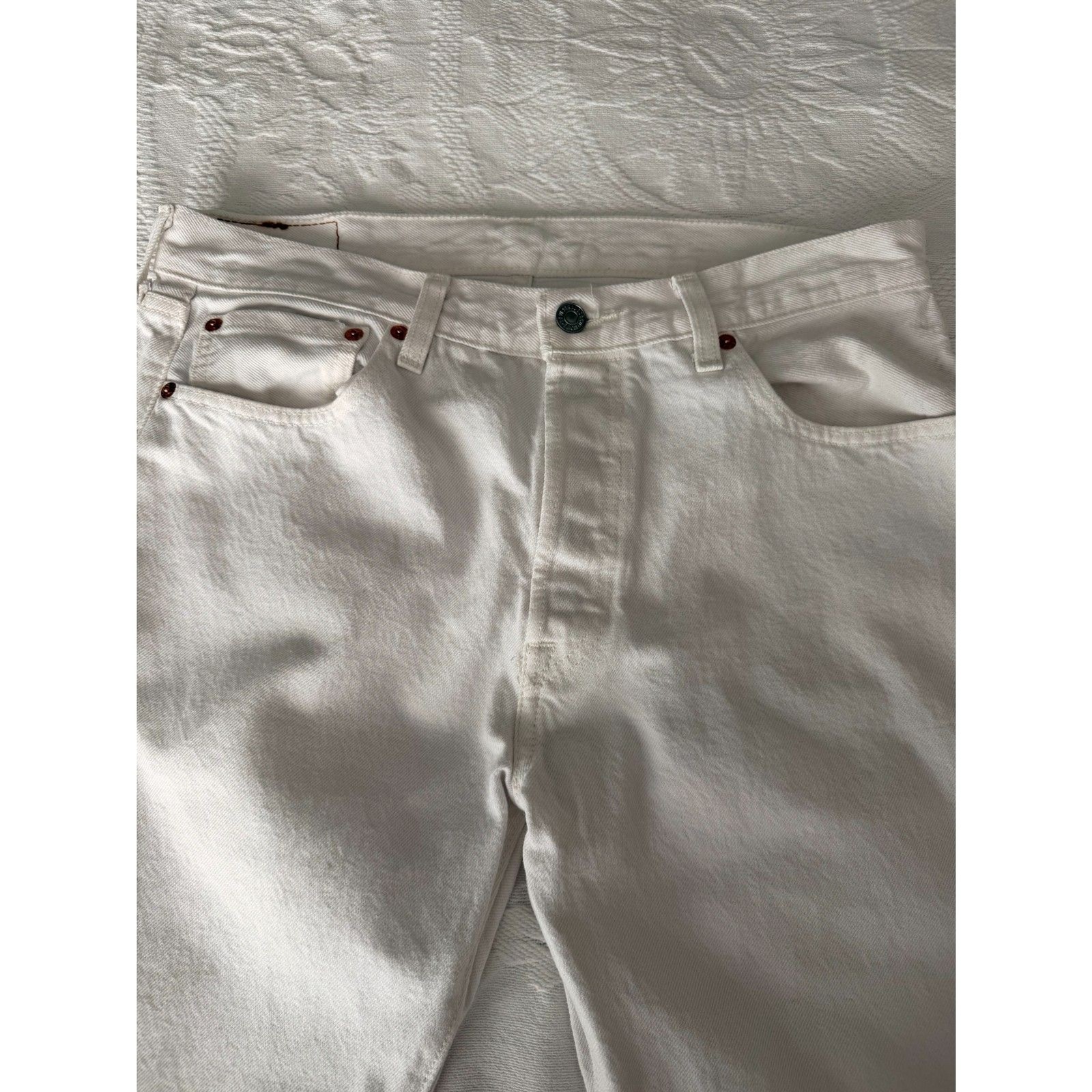 Levi’s 501 Original Fit Jeans Mens 33×30 White Straight Leg Button Fly Cotton