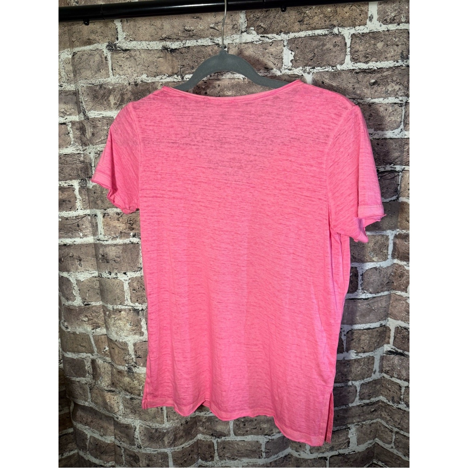 Zenana Outfitters Hot Pink V-Neck Pocket Tee
