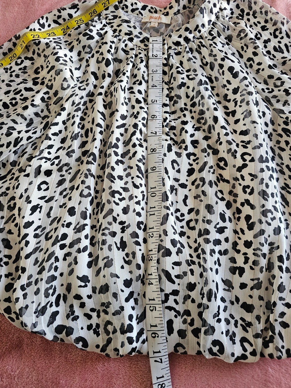 Size S Women’s Black and White Leopard Print Blouse