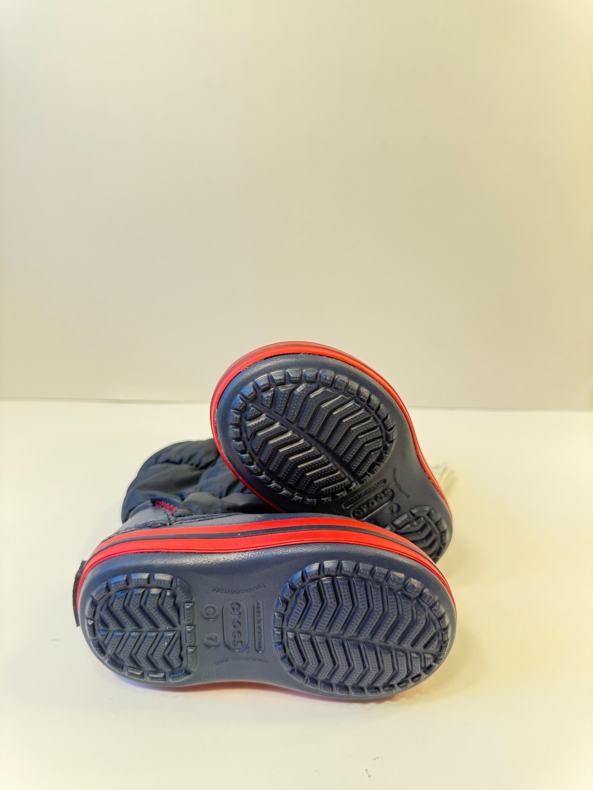 9.1 Crocs Toddlers Winter Puff Boots Kids Blue/Red-US 7