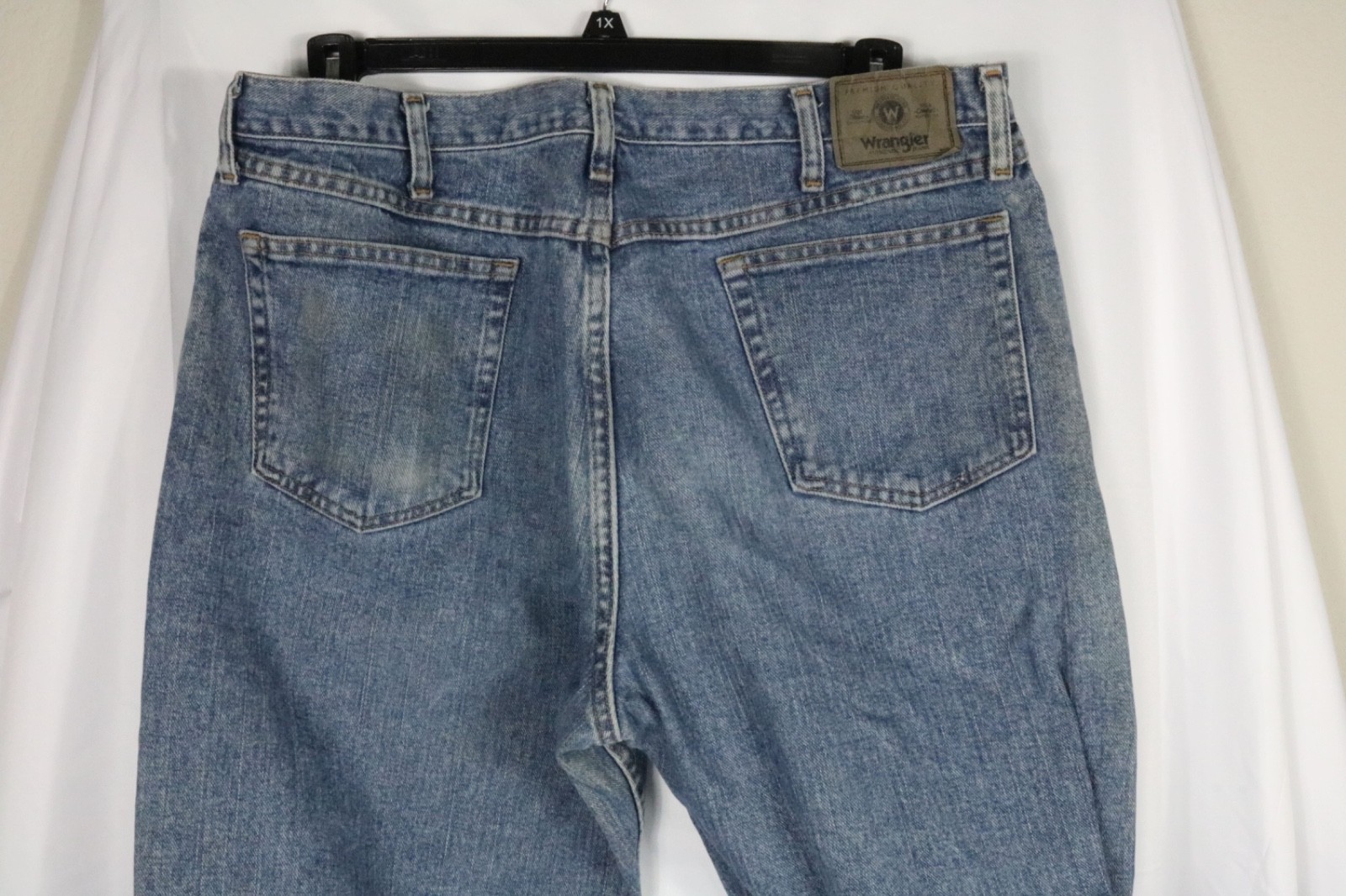 Wrangler Five Star Premium Relaxed Fit Jeans Men 38×30 Blue Denim Cotton Comfort