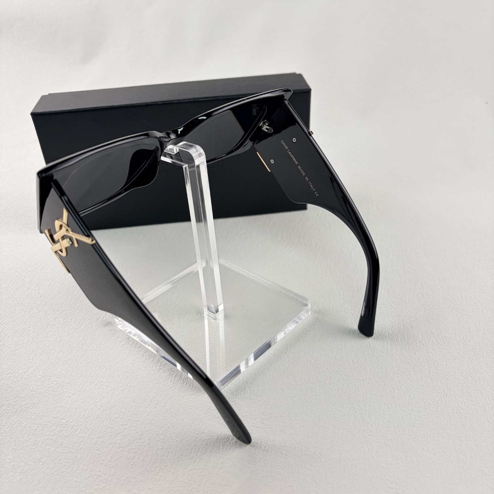 Saint Laurent Blaze Oversized Square Sunglasses SL M119 001 w/ Box & Case