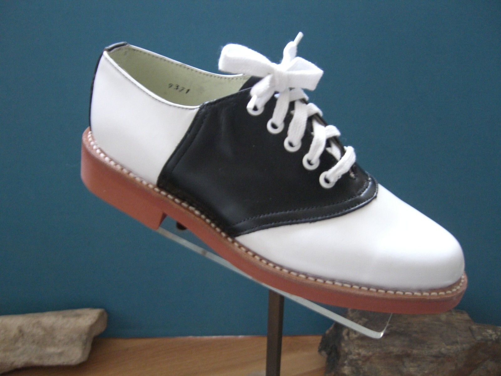 Stewart Marshall Saddle Shoes NOS US women’s 8-9.5 wide/ men’s 6-7.5D