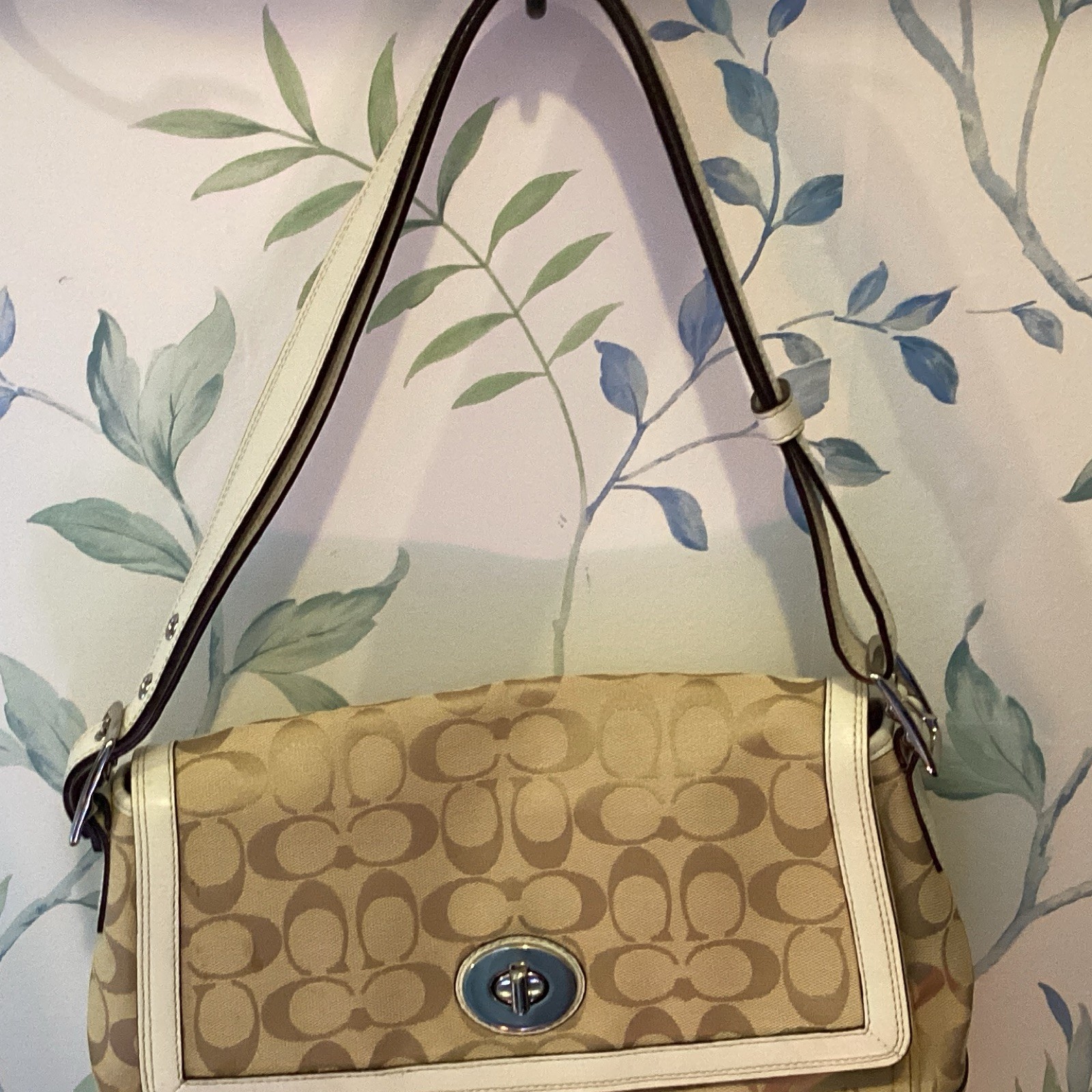 Coach Signature Beige Shoulder Bag Turn Lock, Adjustable Strap, Pink Lining