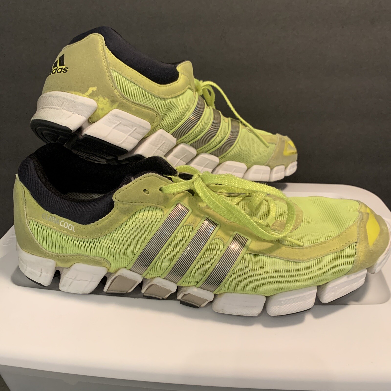 Men’s Size 11.5 Adidas Climacool SCREAMING Solar YELLOW