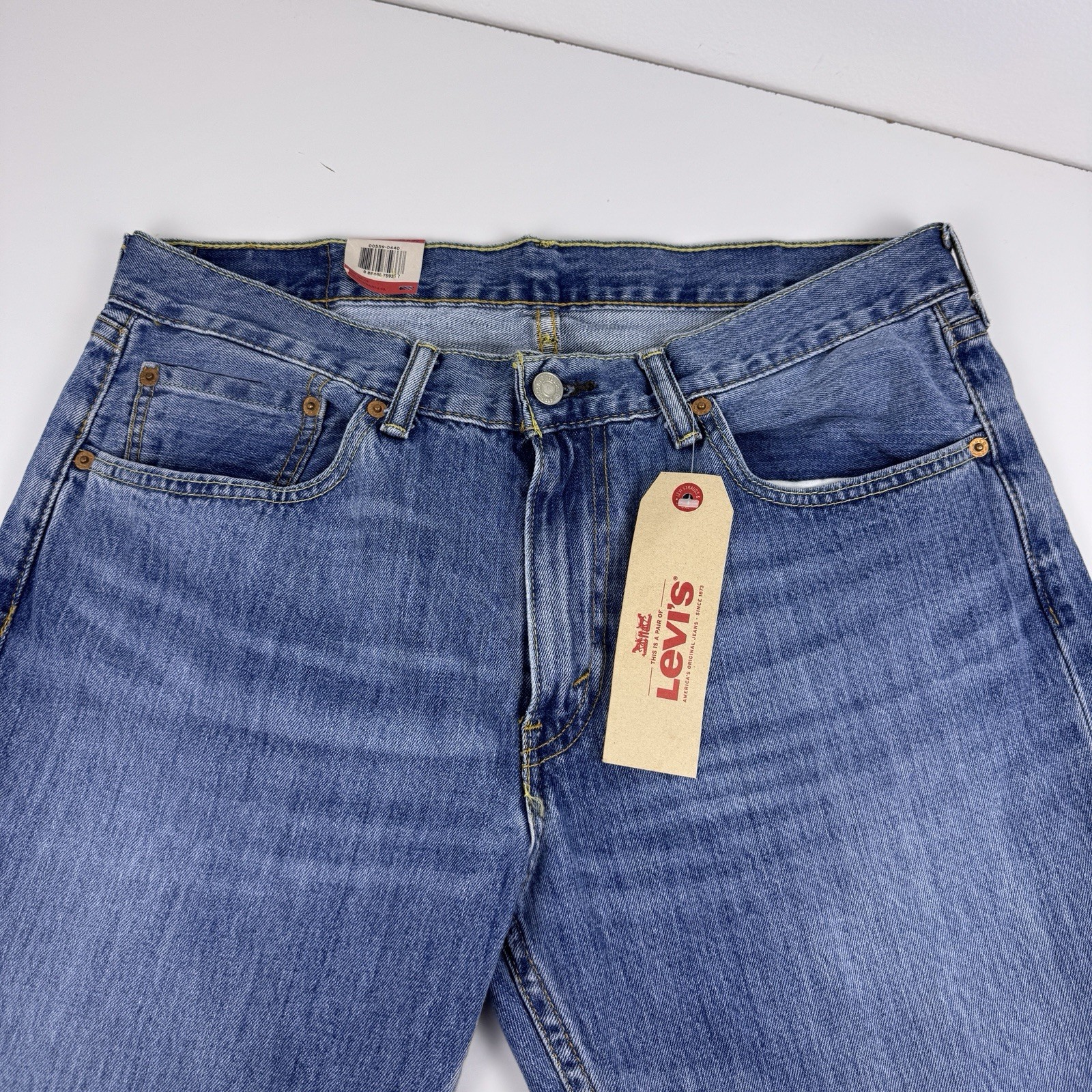 Levi’s 559 NWT Men’s Relaxed Straight Leg Stretch Denim Jeans 34X30 Medium Wash