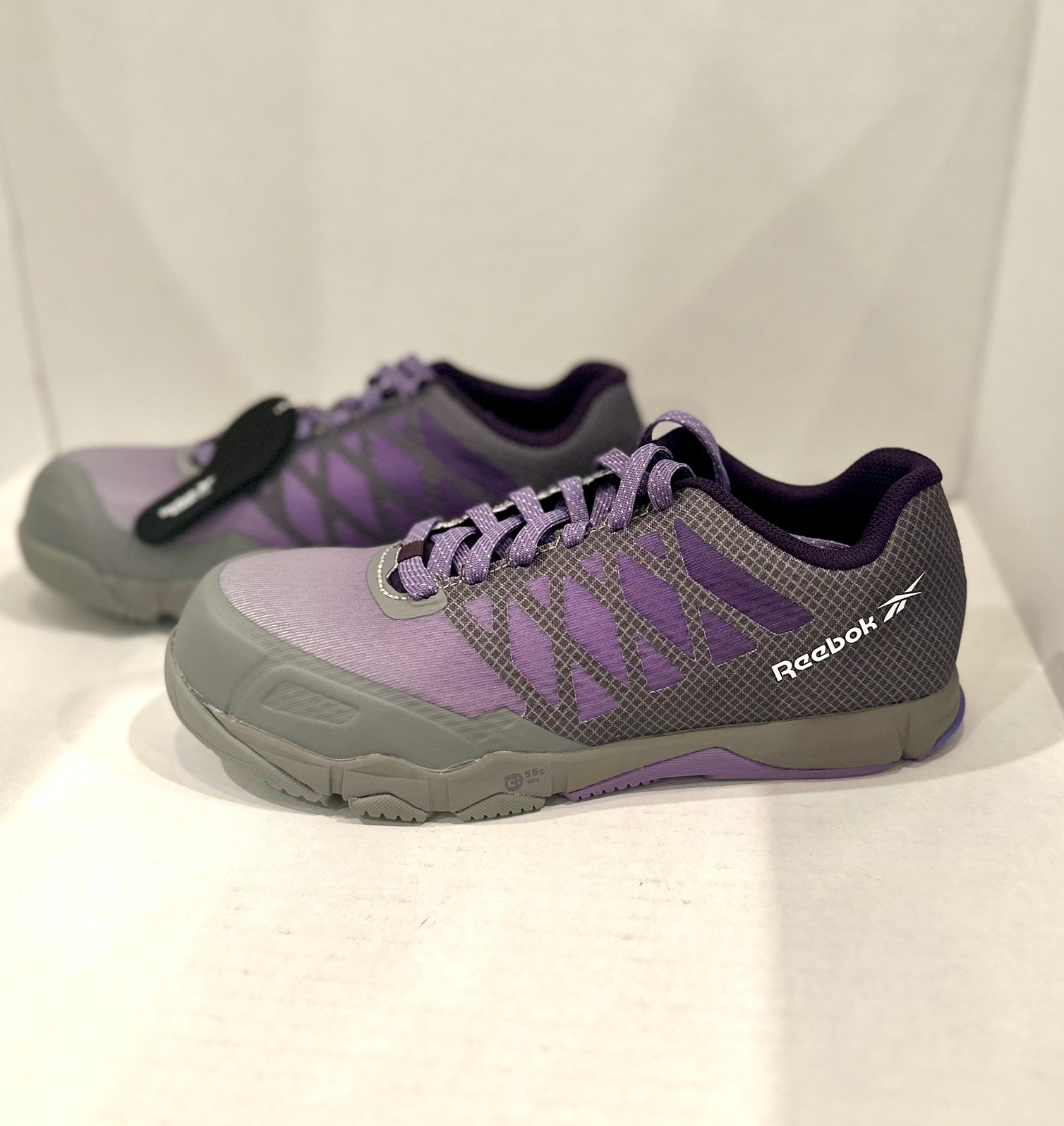 Reebok Women’s Speed TR Work, an athletic-style safety shoe 8.5 Women’s (NEW)