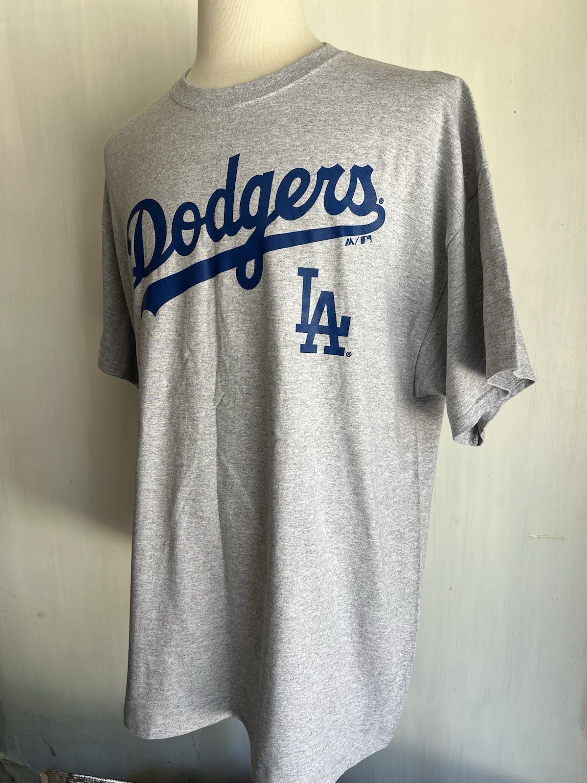 LOS ANGELES DODGERS (2022) Official Men’s LA Baseball Majestic T-Shirt Size 2XL