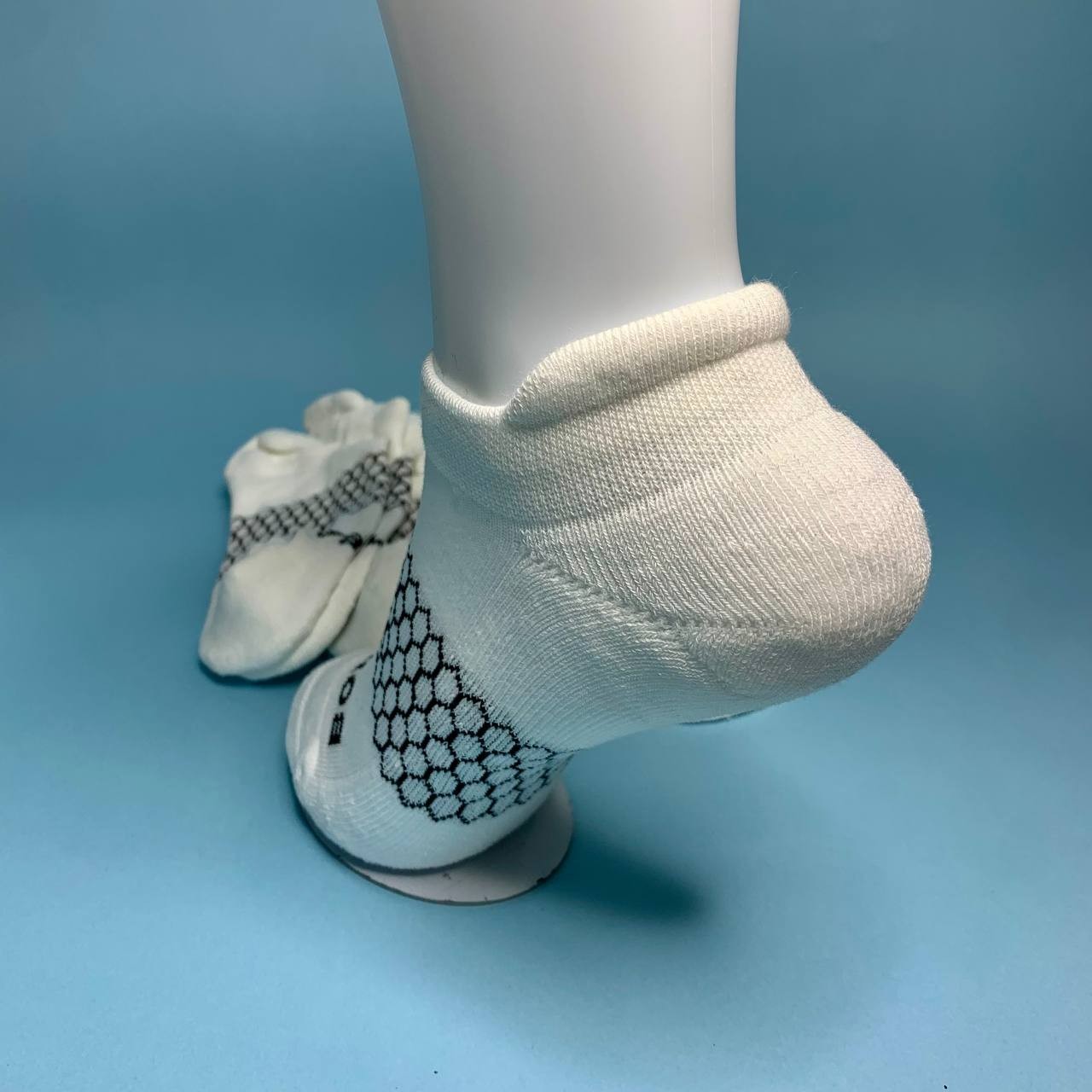Bombas Women’s Ankle Socks 4 Pair Pack White Black Size S Small M L Multi Size