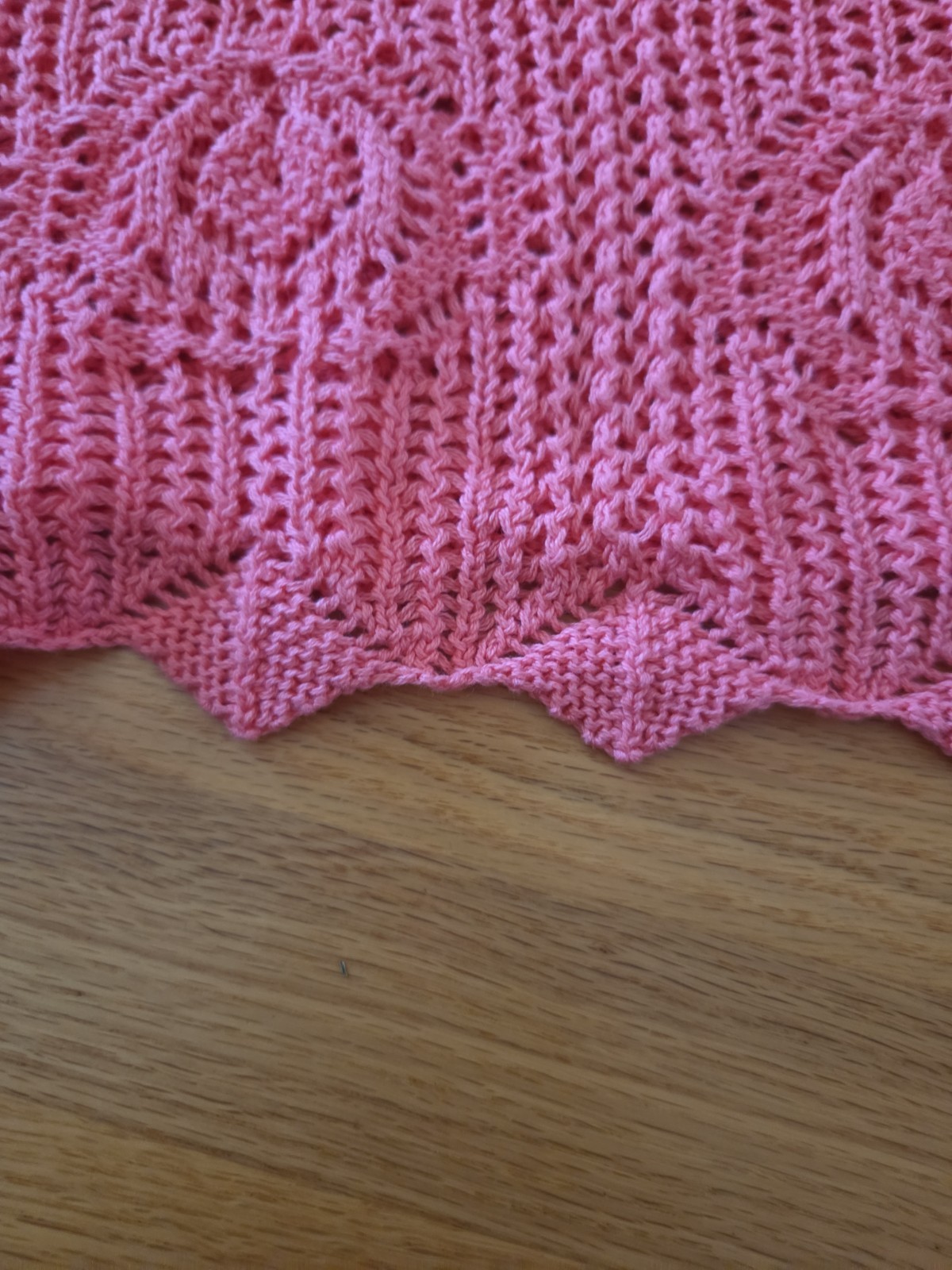 NWT Jeanne Pierre Womens Size Small Pink Burst Crocheted Top