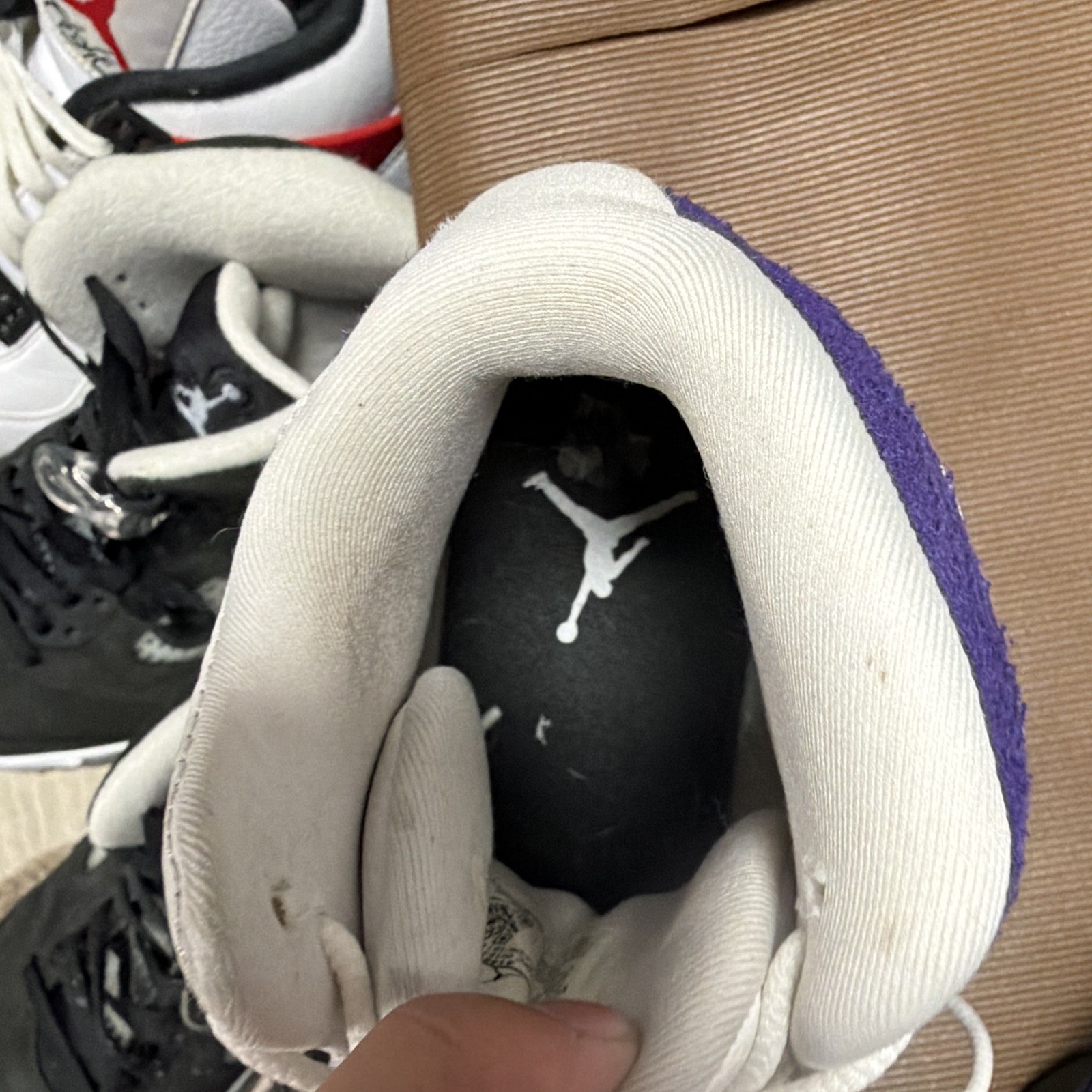 Jordan 13 lakers size 10.5m clean no box