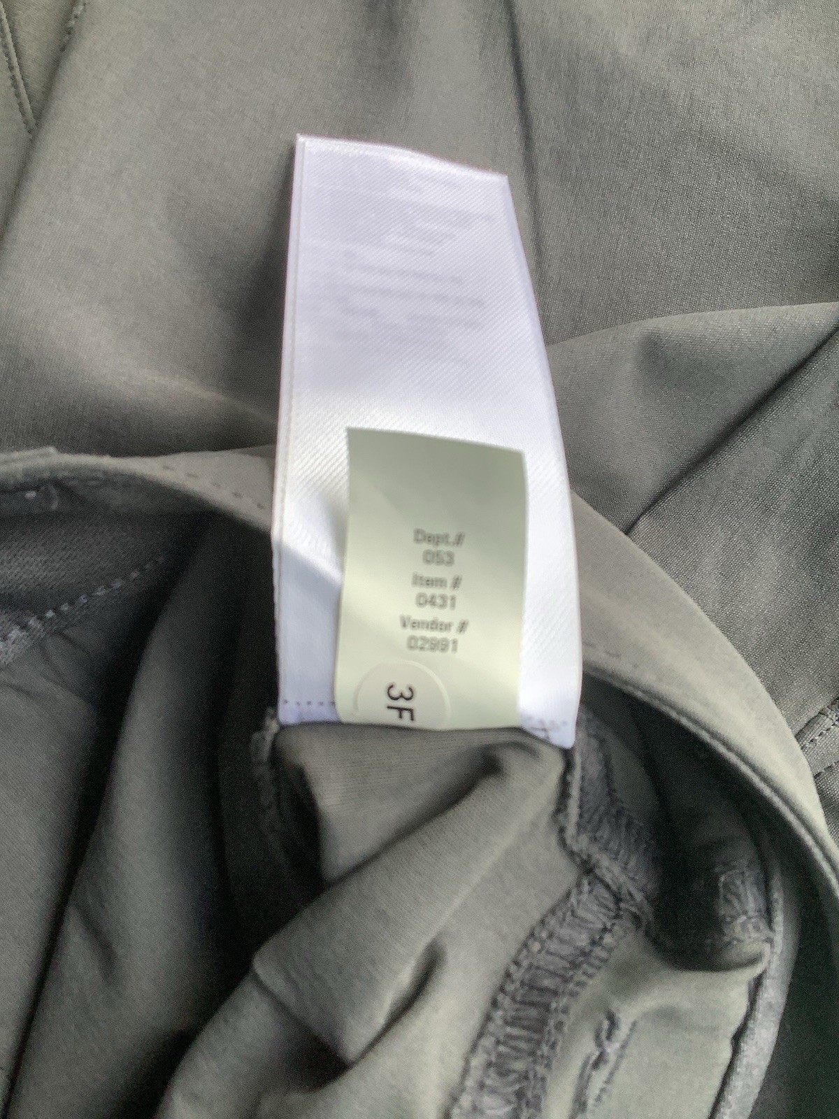 New Eddie Bauer Tech Pant With Storm Repel, UPF 50+, Secure Pocket. Grey, 34×32