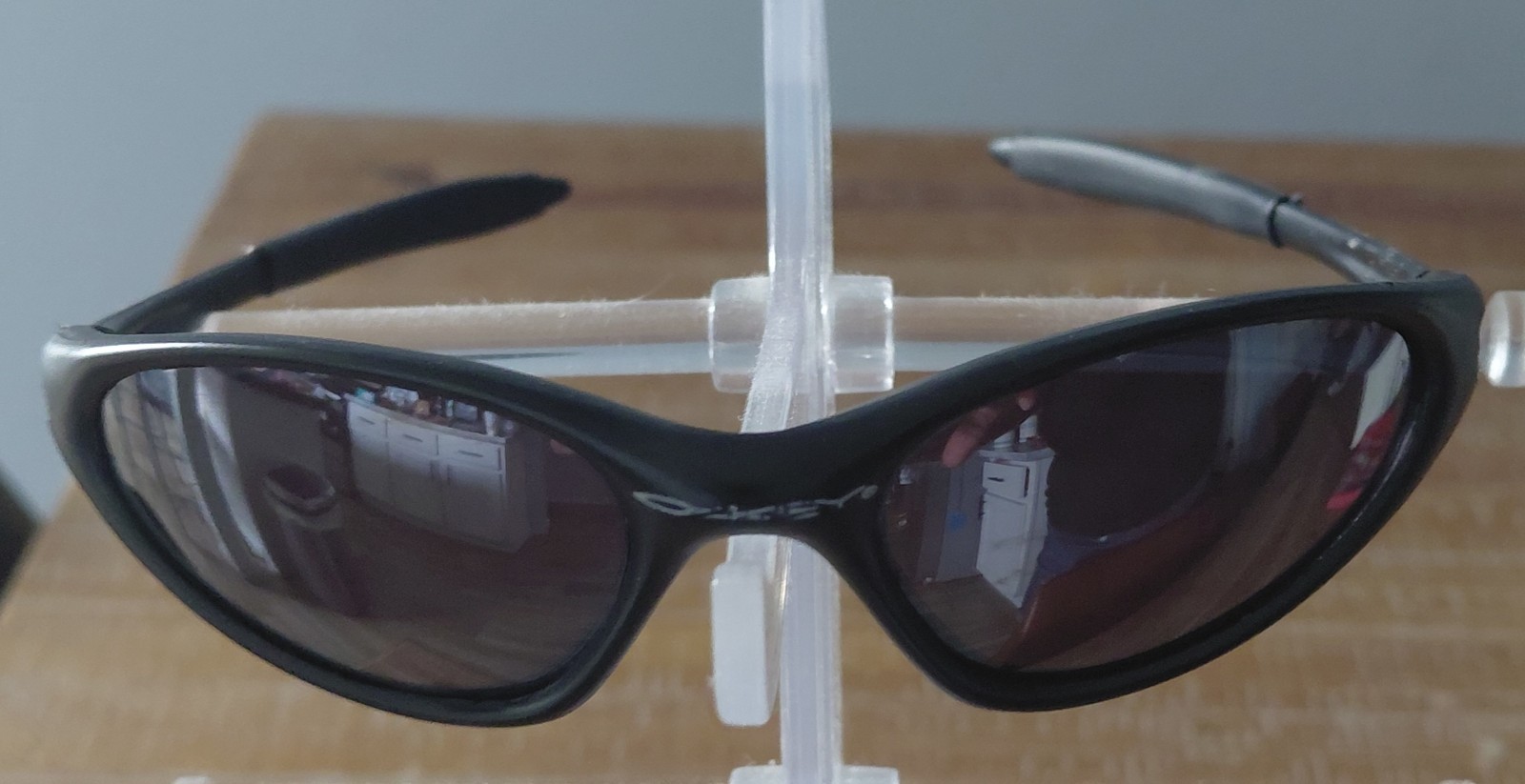 Vintage Oakley Minute 1.0 Sunglasses Black Frames Lenses Wraparound W/Case 90s