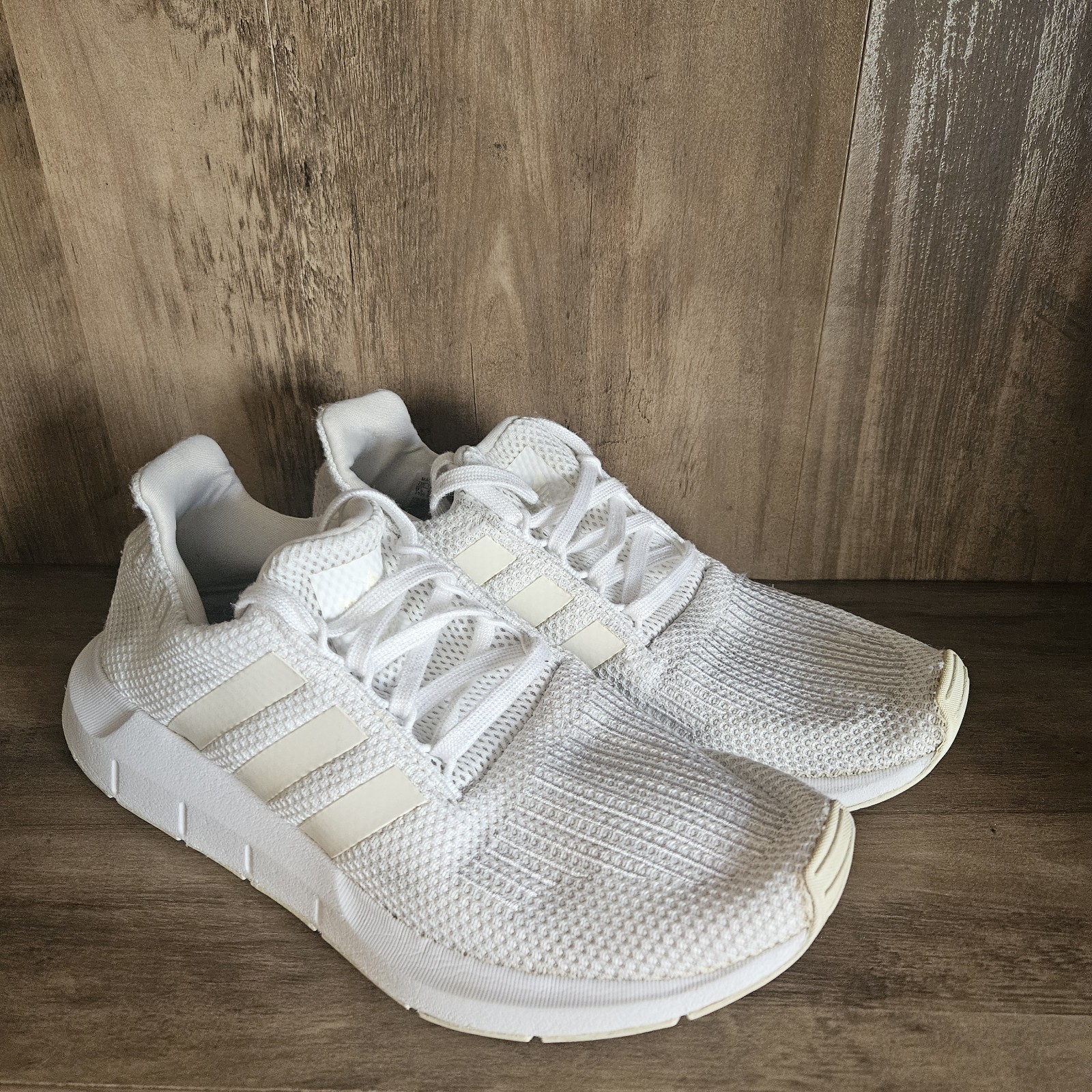 Size 9.5 – adidas Swift Run Triple White