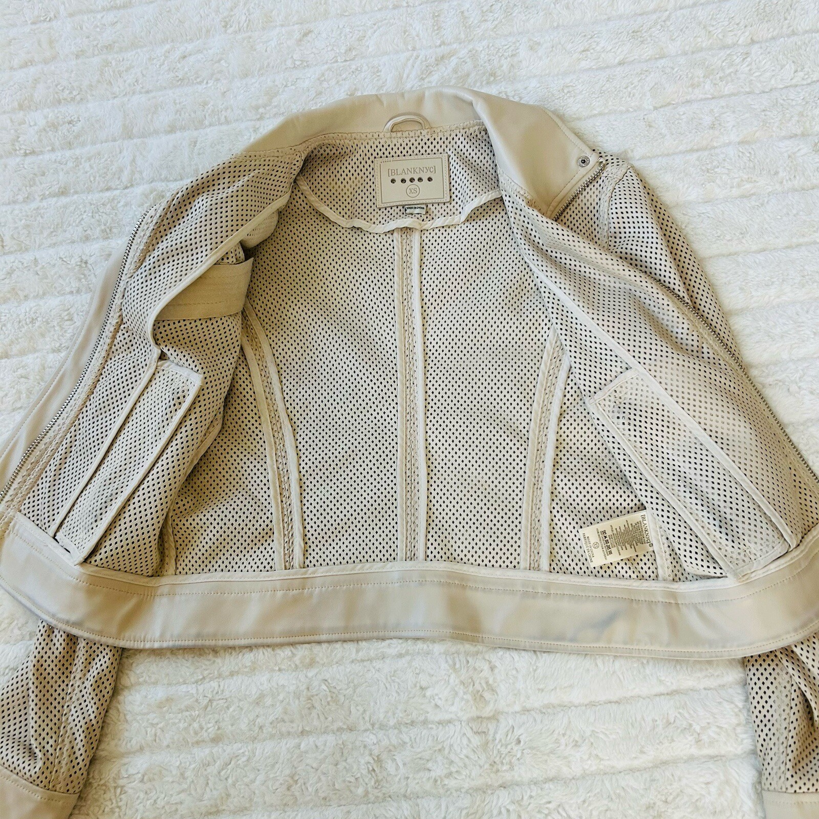 Blank NYC Imelda Cream Perforated Vegan Leather Moto Zip Jacket Womens Sz XS