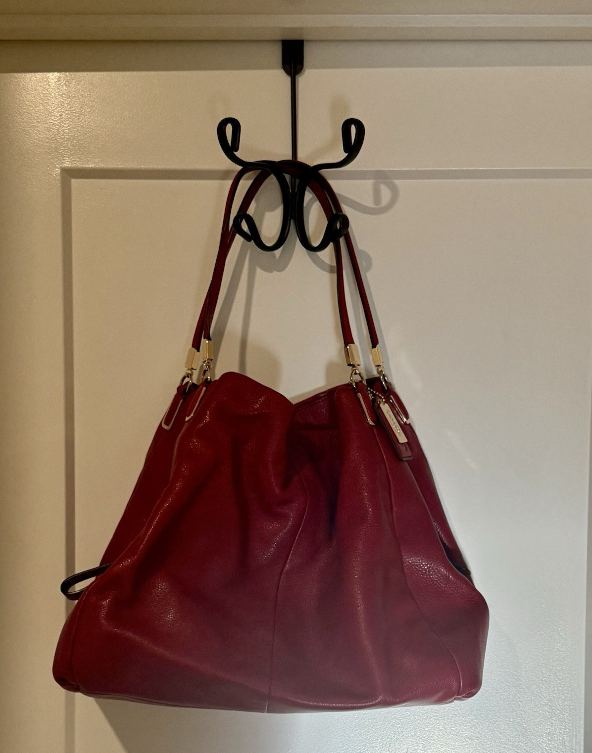 Coach Red Pebbled Large Shoulder Bag Zip Lined Inner Pockets w/ Dust Bag
